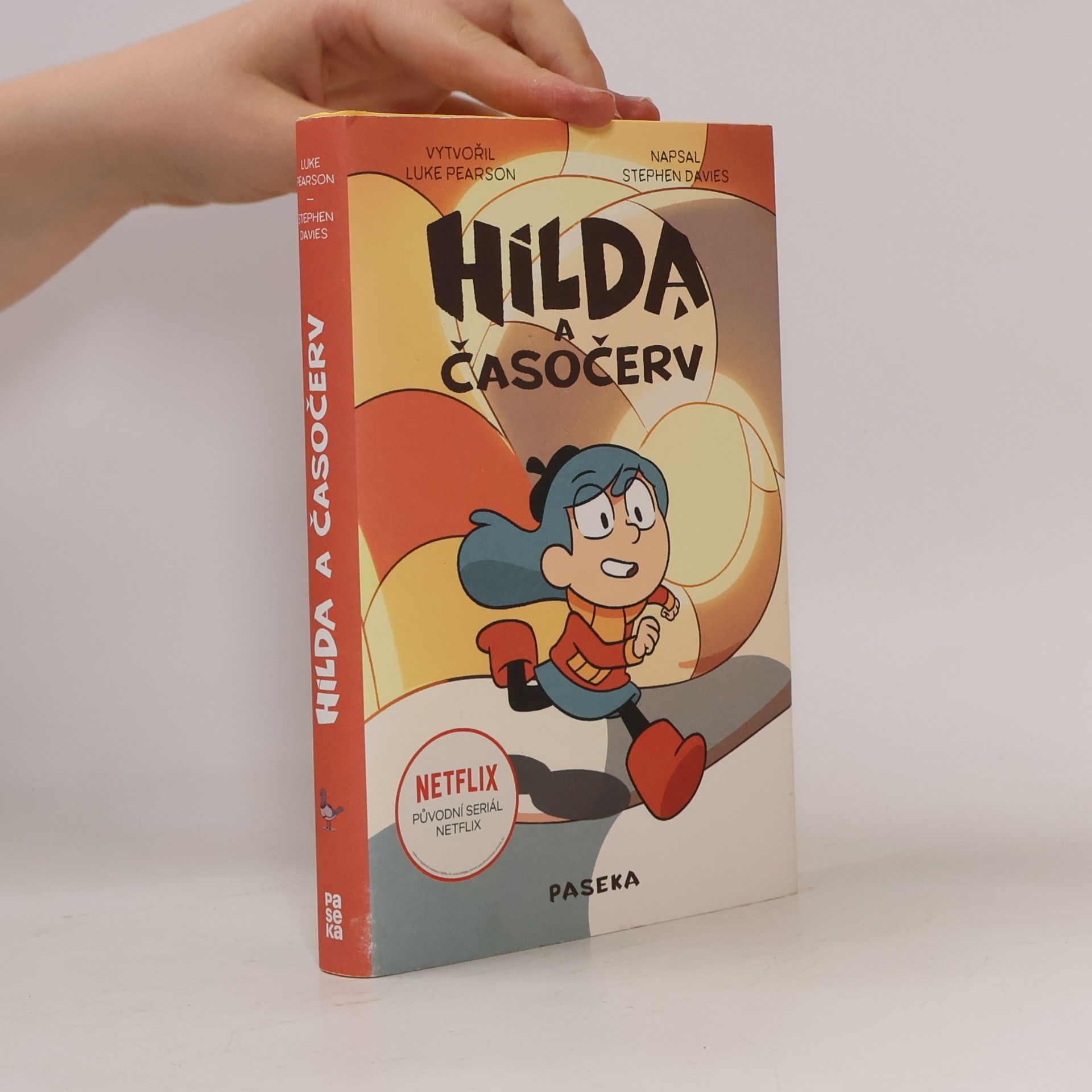 Luke Pearson Hilda a časočerv