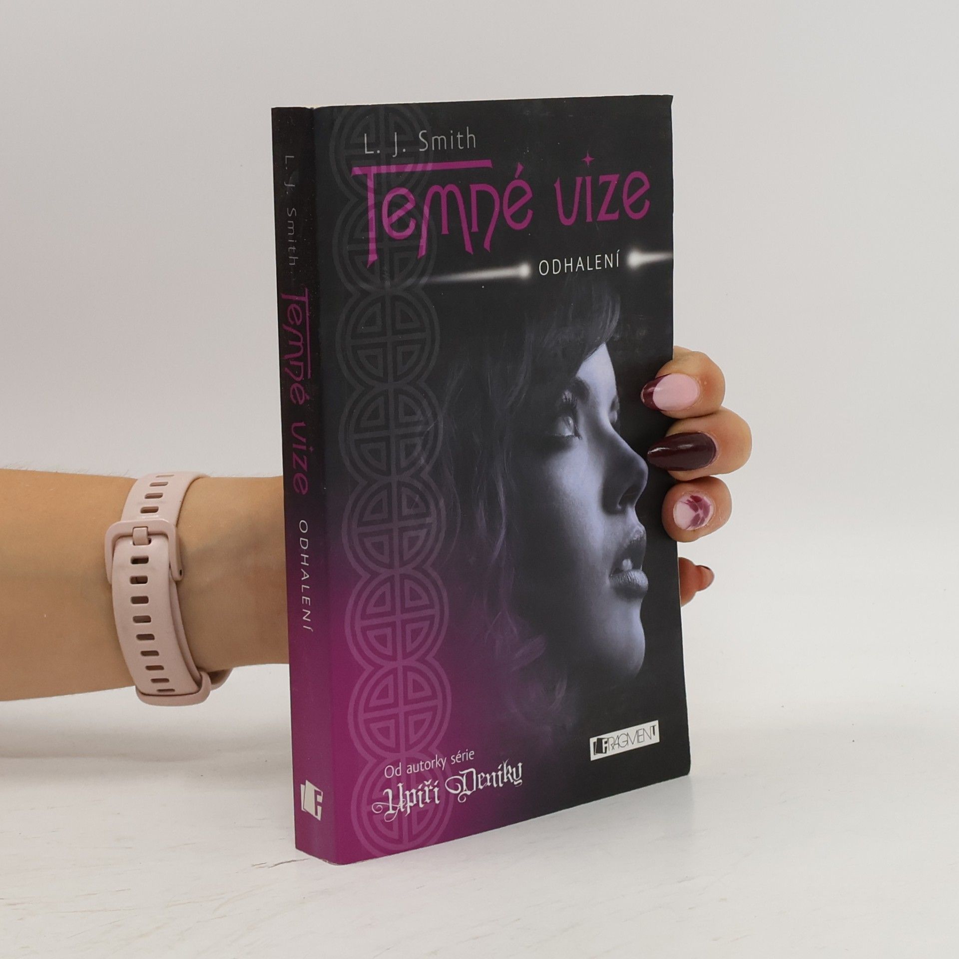 L. J. Smithová  Temné vize. Odhalení