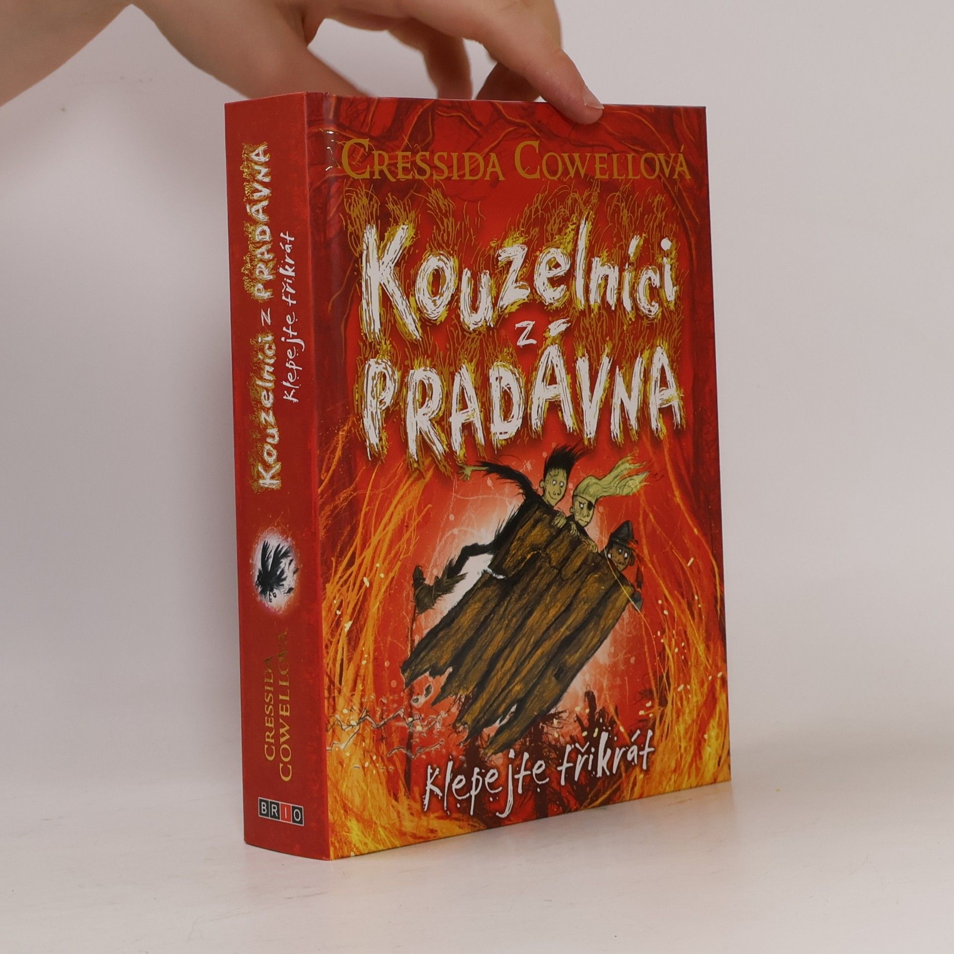 Klepejte třikrát