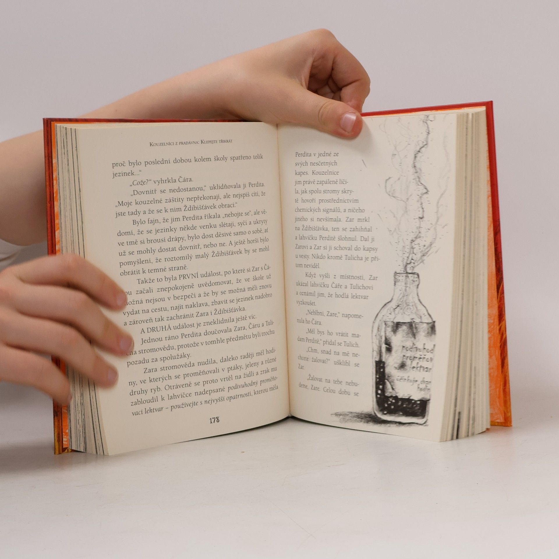 Cressida Cowell Klepejte třikrát