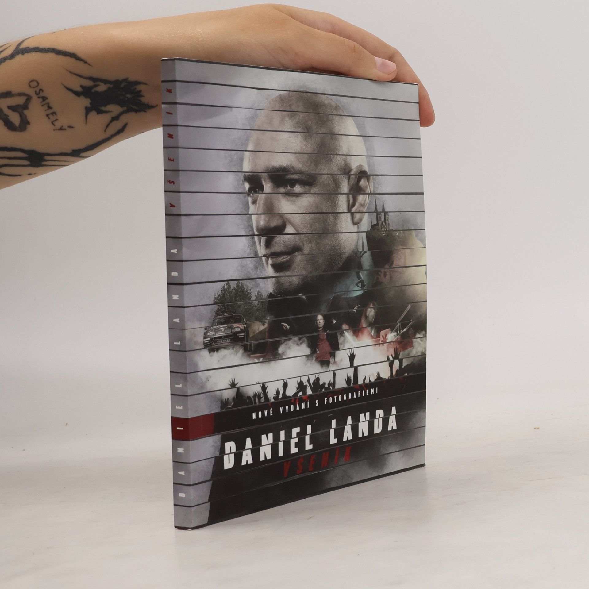 Daniel Landa Všeník, aneb, 34 dnů půstu odŽito pod sopkou Agung