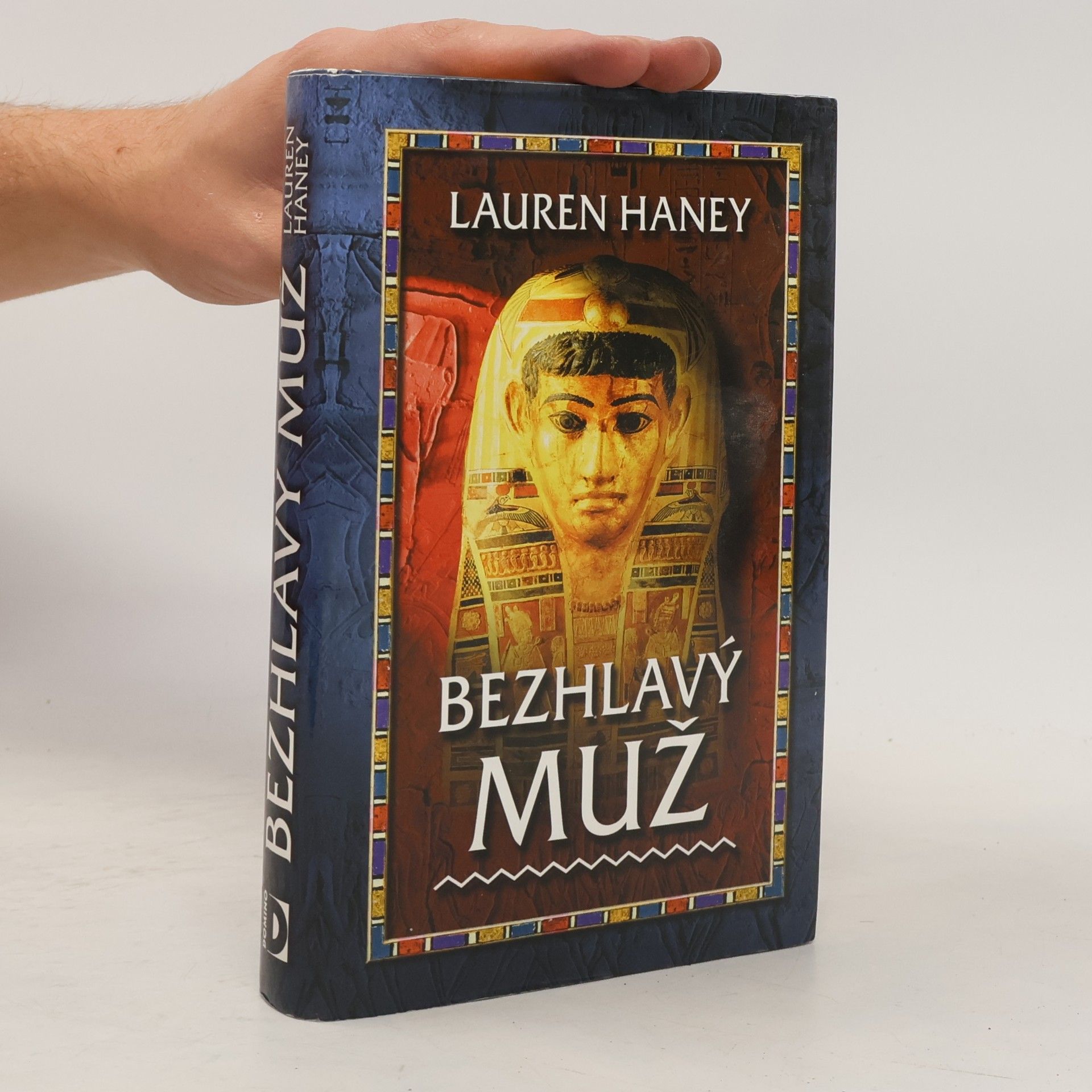 Lauren Haney Bezhlavý muž