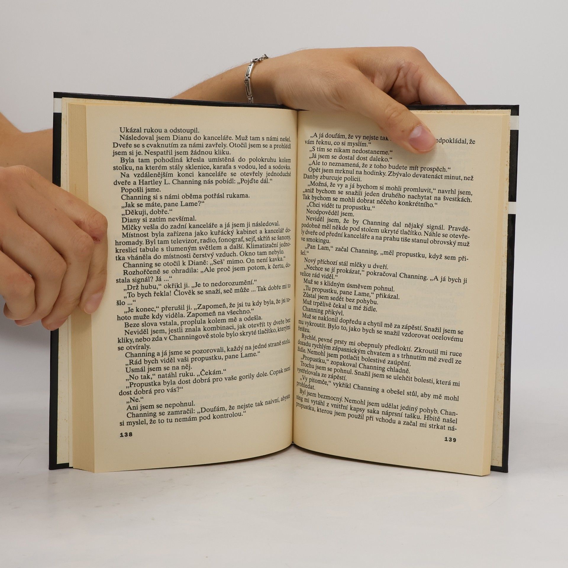 Erle Stanley Gardner Případ: vrcholek ledovce