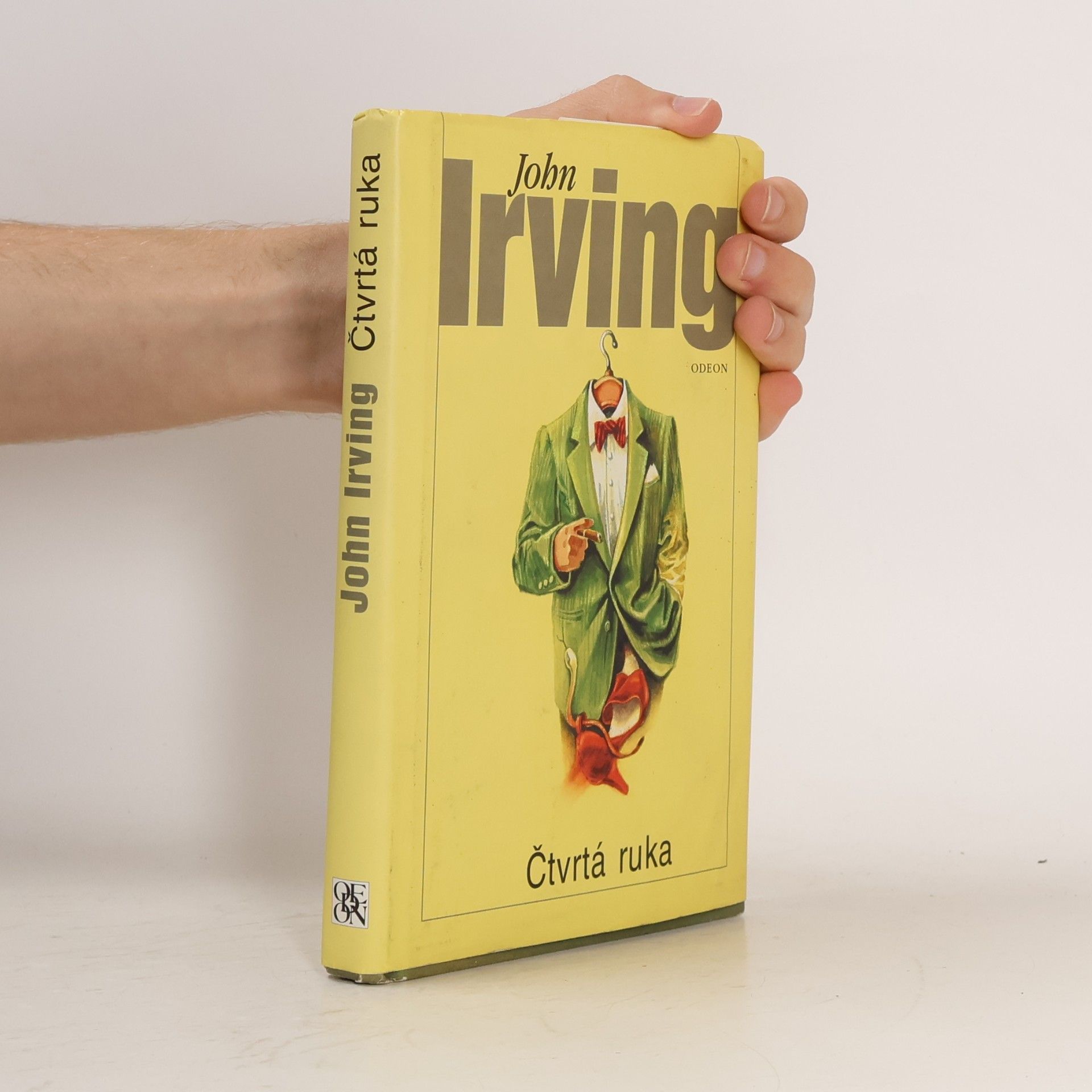 John Irving Čtvrtá ruka