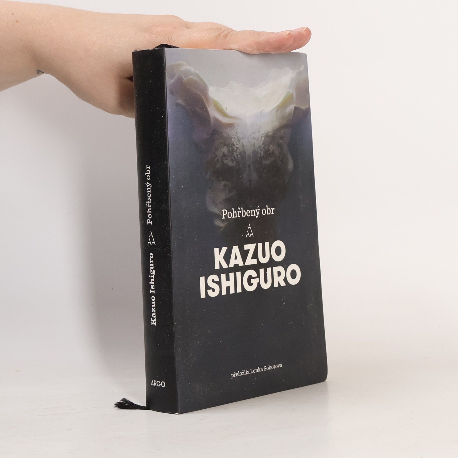 Kazuo Ishiguro Pohřbený obr