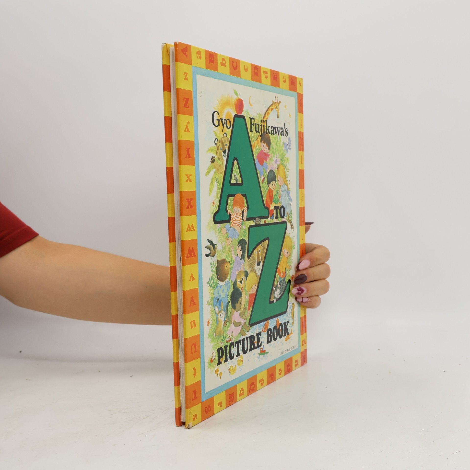 Gyo Fujikawa Gyo Fujikawa's A to Z Picture Book