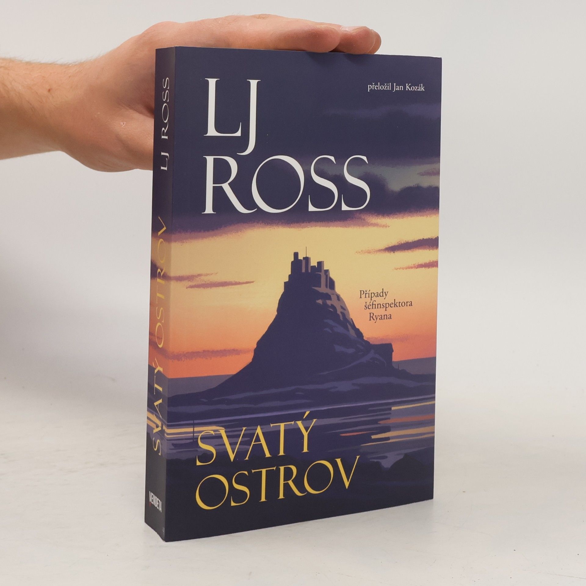 L. J. Ross Svatý ostrov