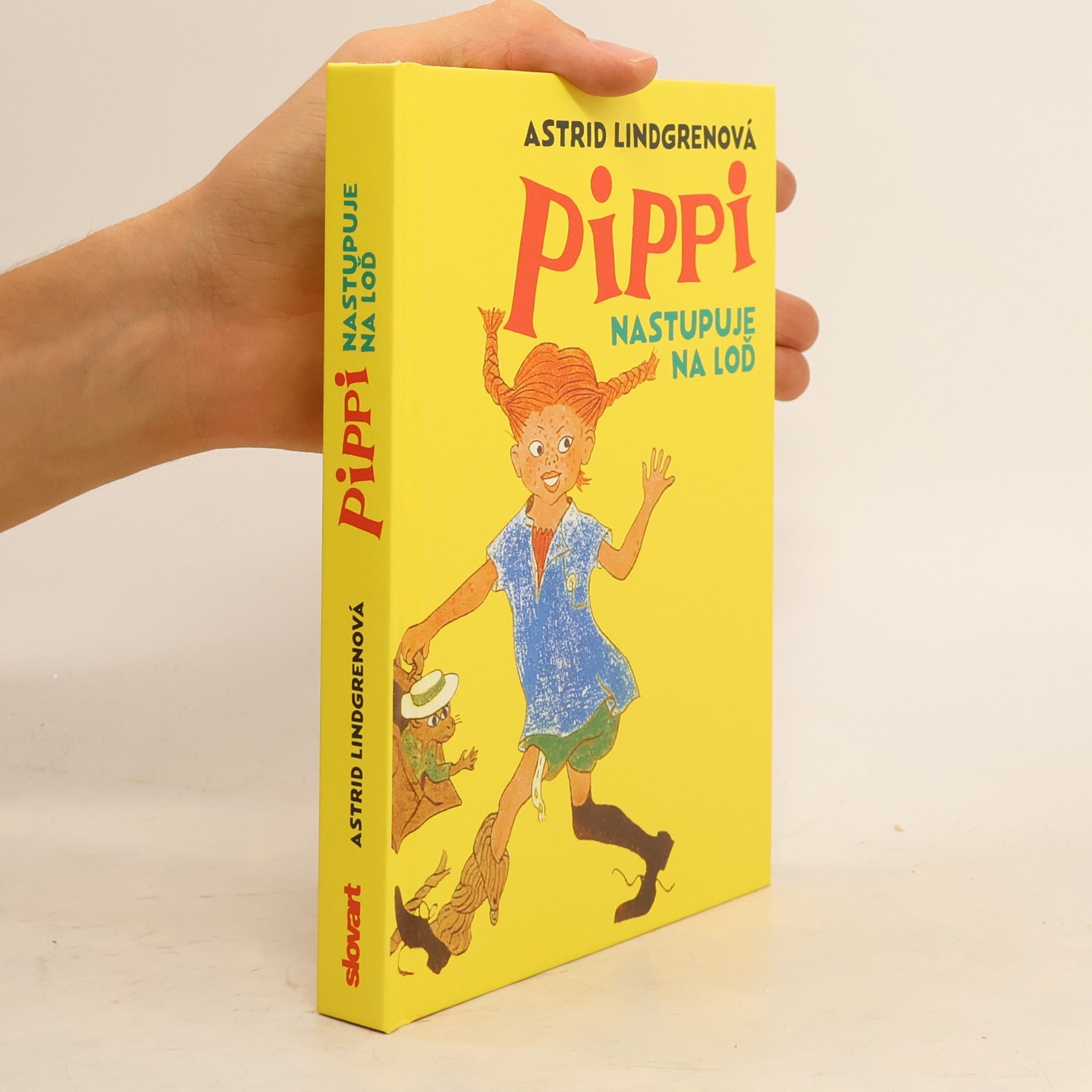 Astrid Lindgren Pippi nastupuje na ľoď