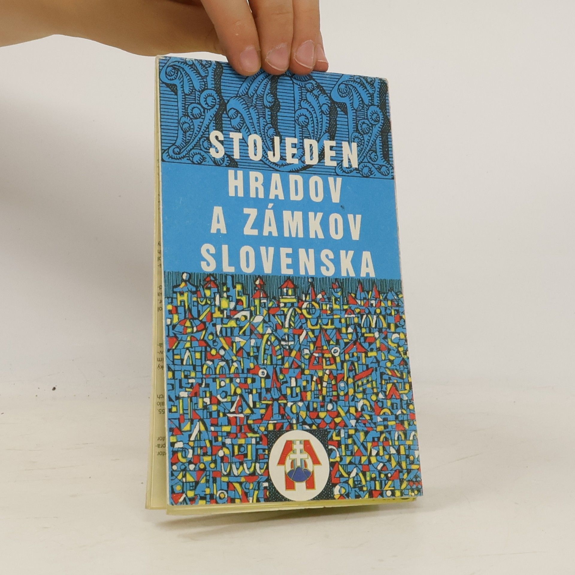 Autorenkollektiv Stojeden hradov a zámkov Slovenska