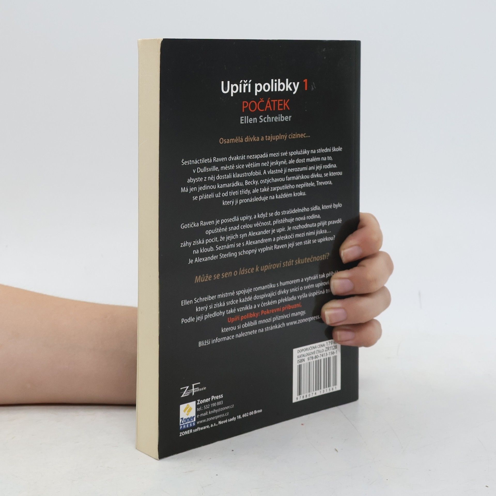 Ellen Schreiber Upíří polibky. Počátek