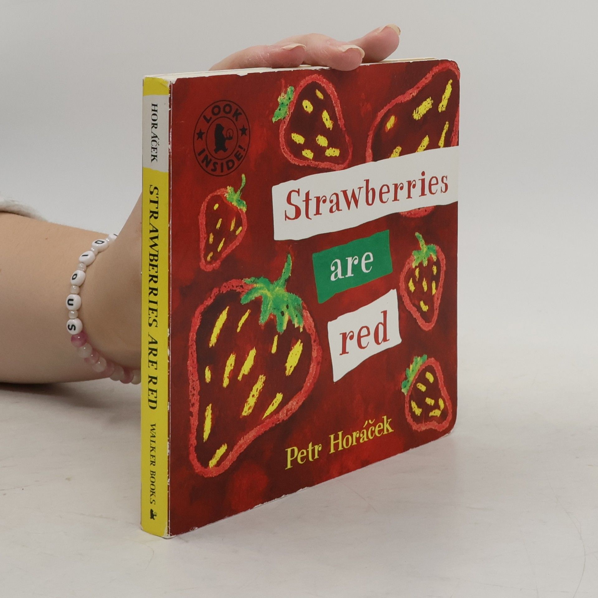 Petr Horáček Strawberries are red