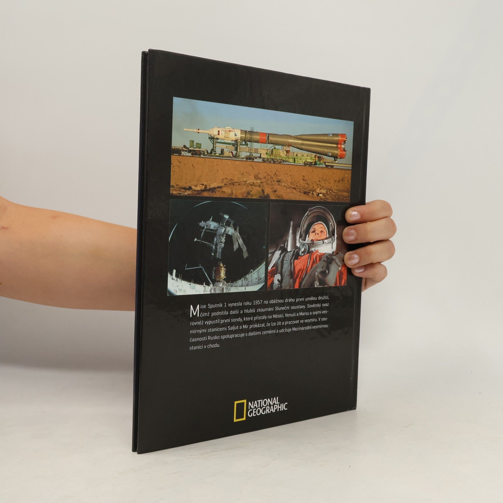 AA.VV. Atlas Vermíru 57. Sputnik a další ruské mise