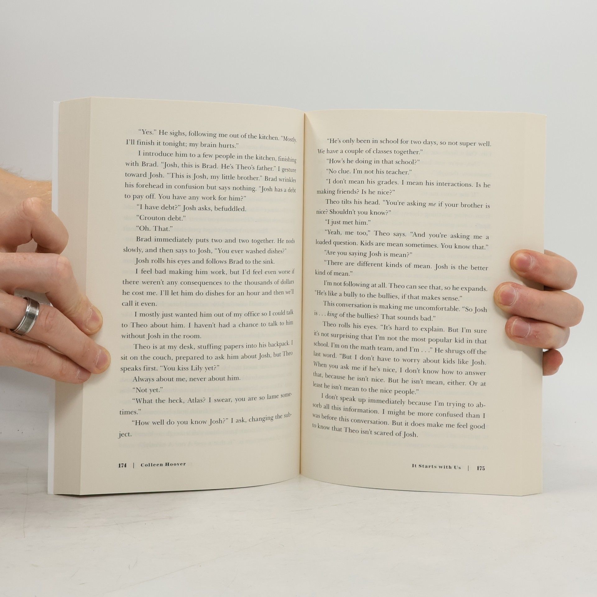 Colleen Hoover It Starts With Us