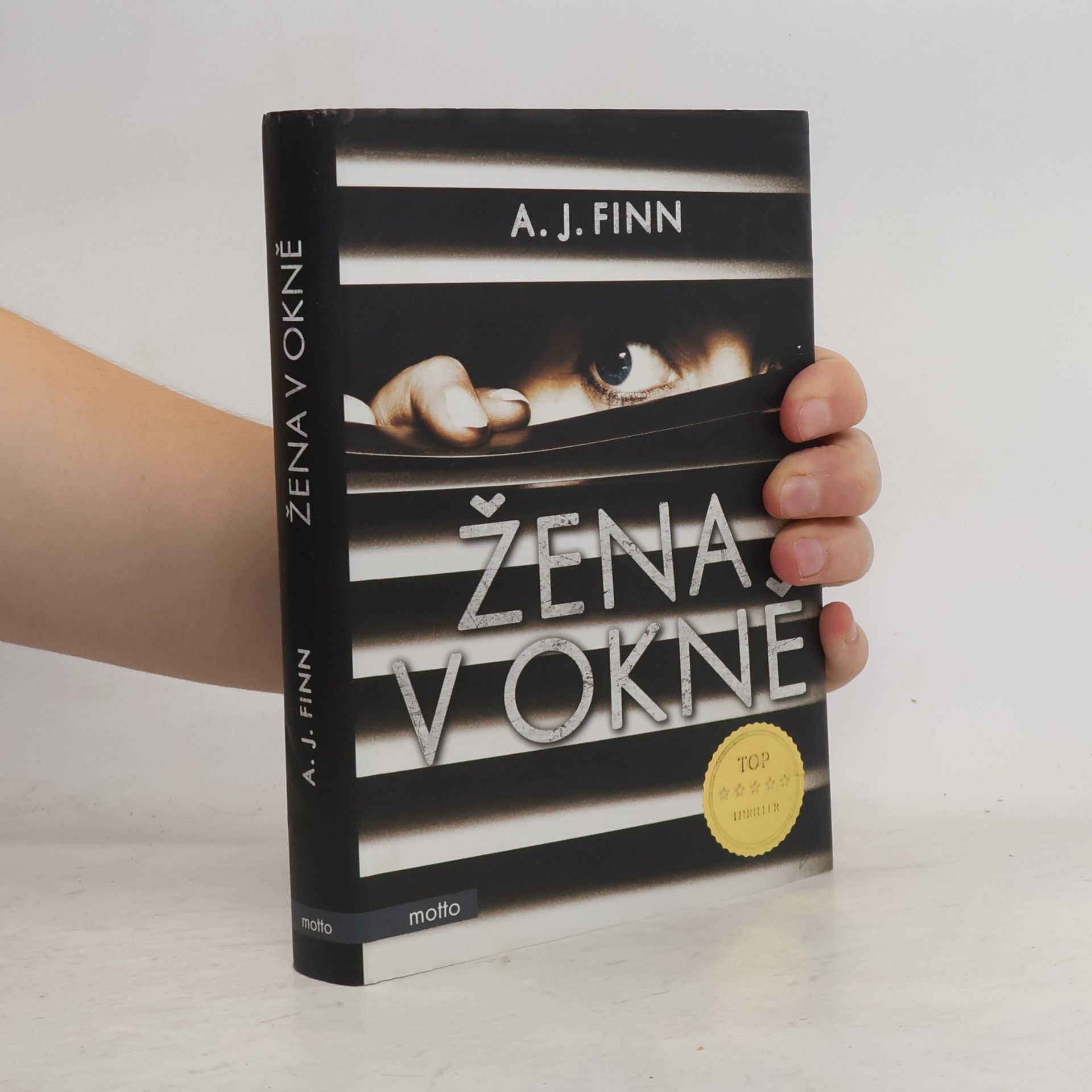 A. J. Finn Žena v okně