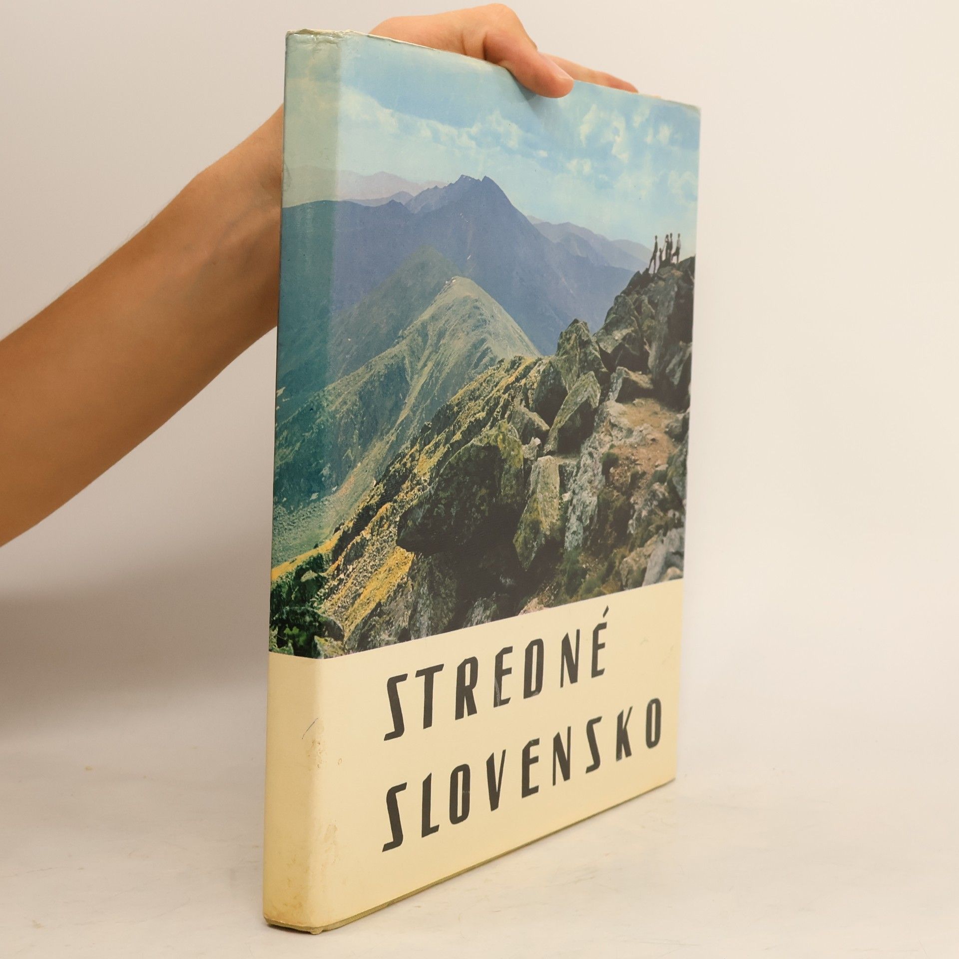 Collectif d'auteurs Stredné Slovensko