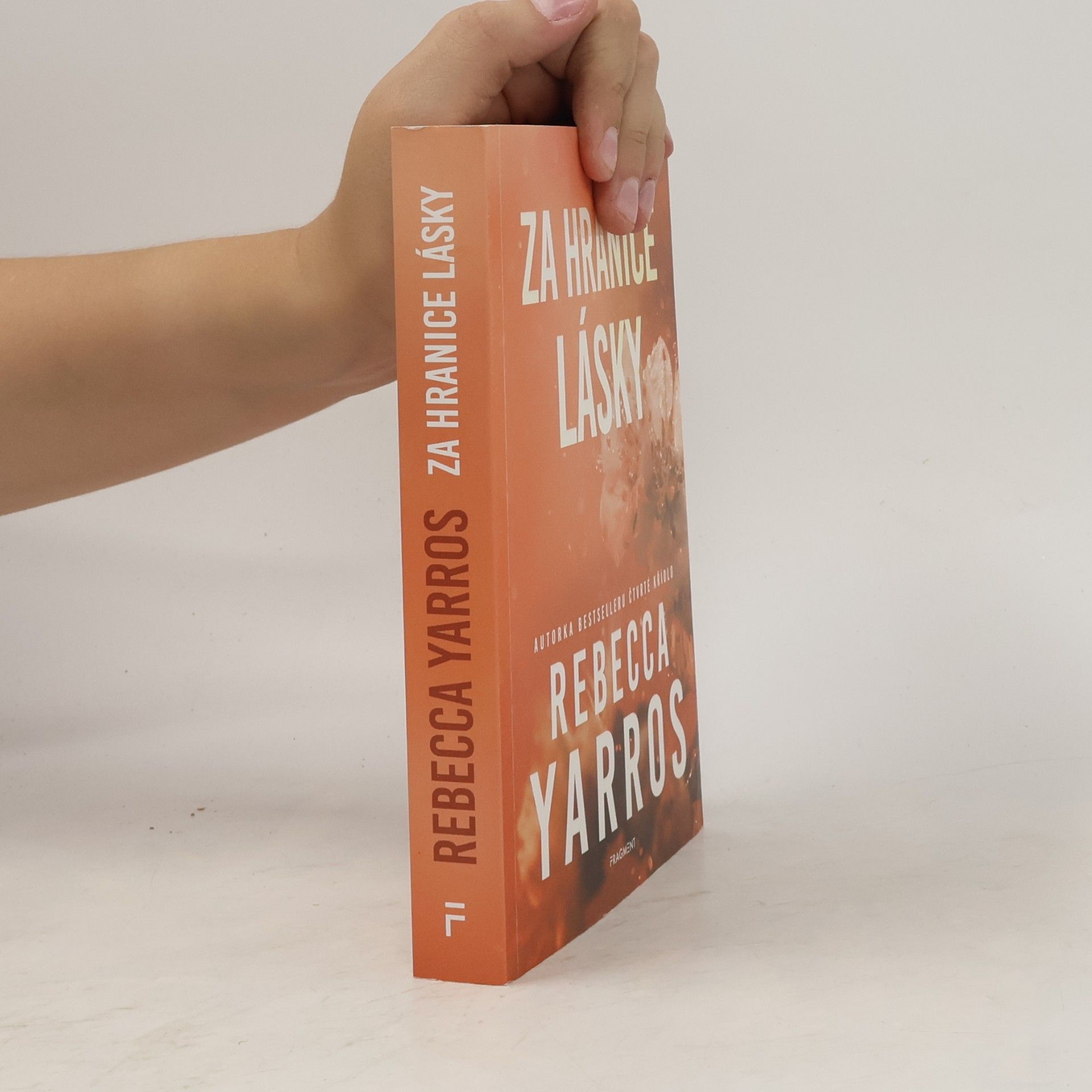 Rebecca Yarros Za hranice lásky