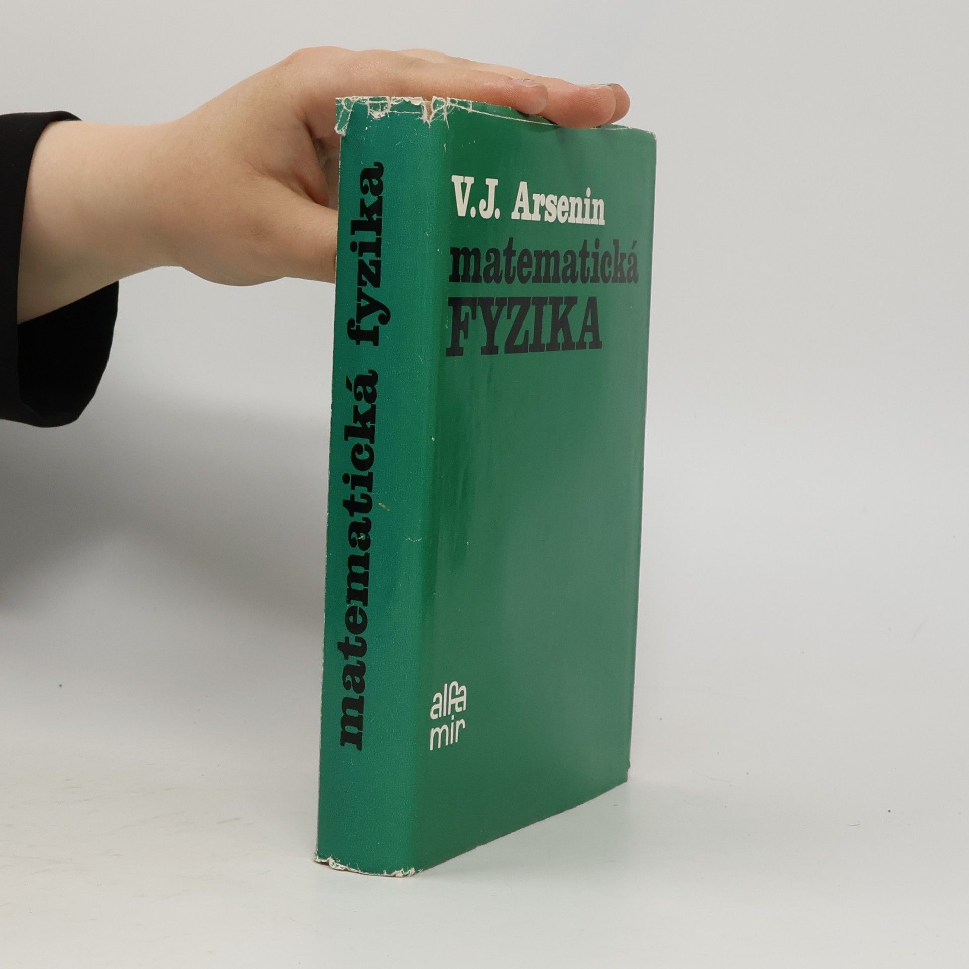 V. J. Arsenin Matematická fyzika
