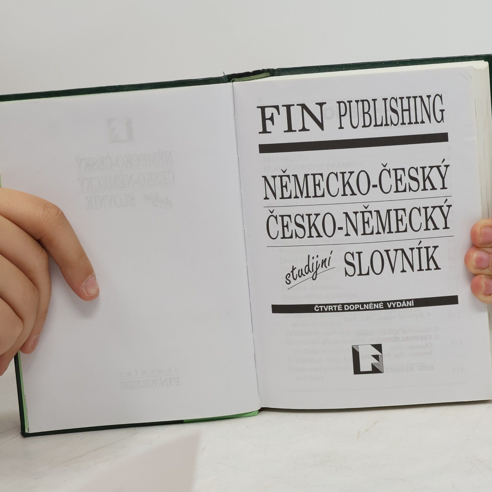 Autorenkollektiv Německo-český, česko-německý studijní slovník