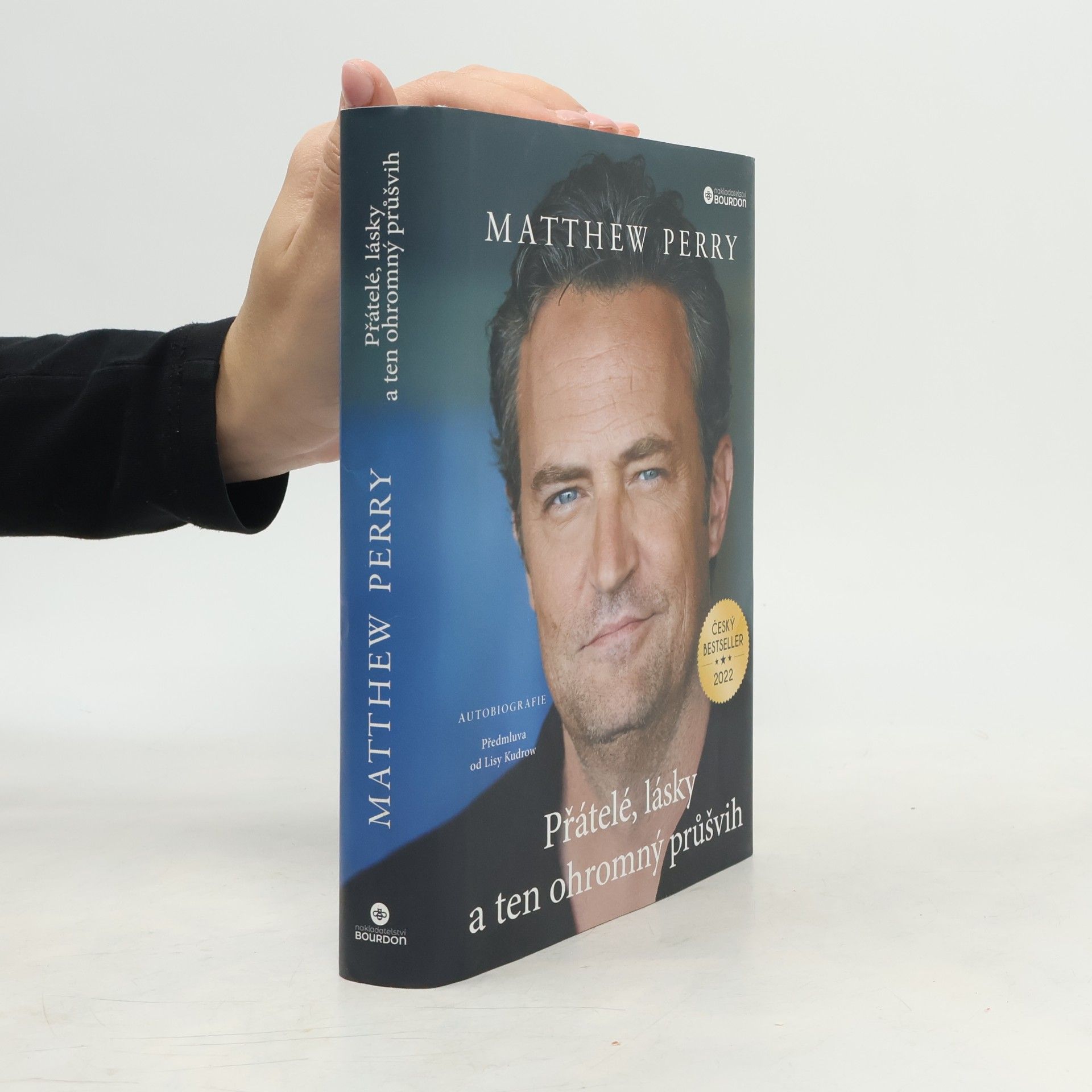 Matthew Perry Přátelé, lásky a ten ohromný průšvih