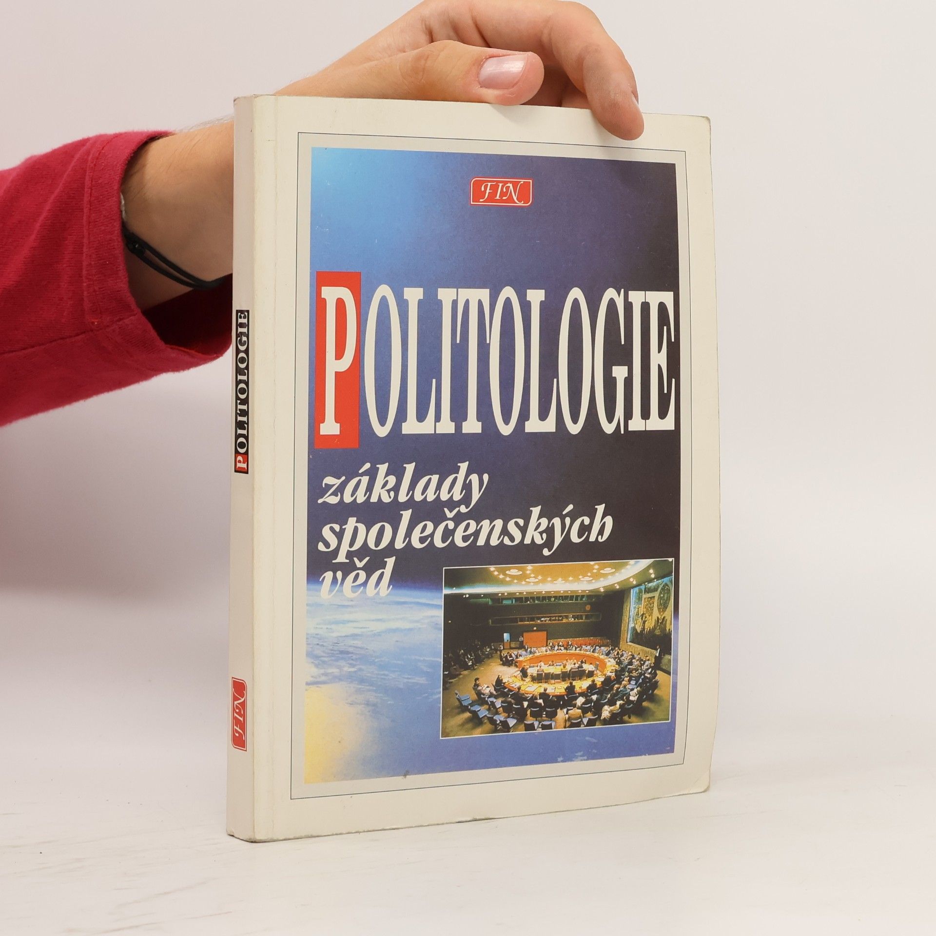 Roman David Politologie. Základy společenských věd