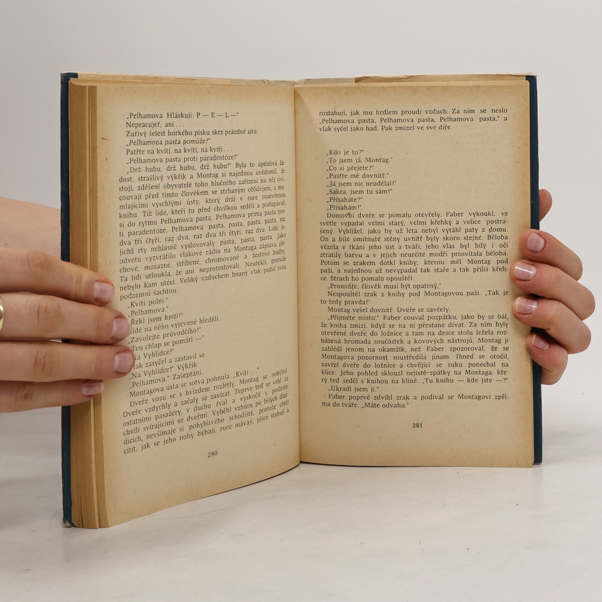 Ray Bradbury Marťanská kronika. 451° Fahrenheita