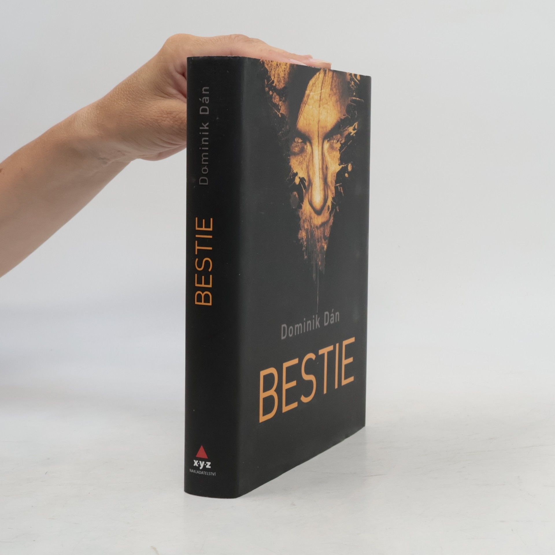 Dominik Dán Bestie