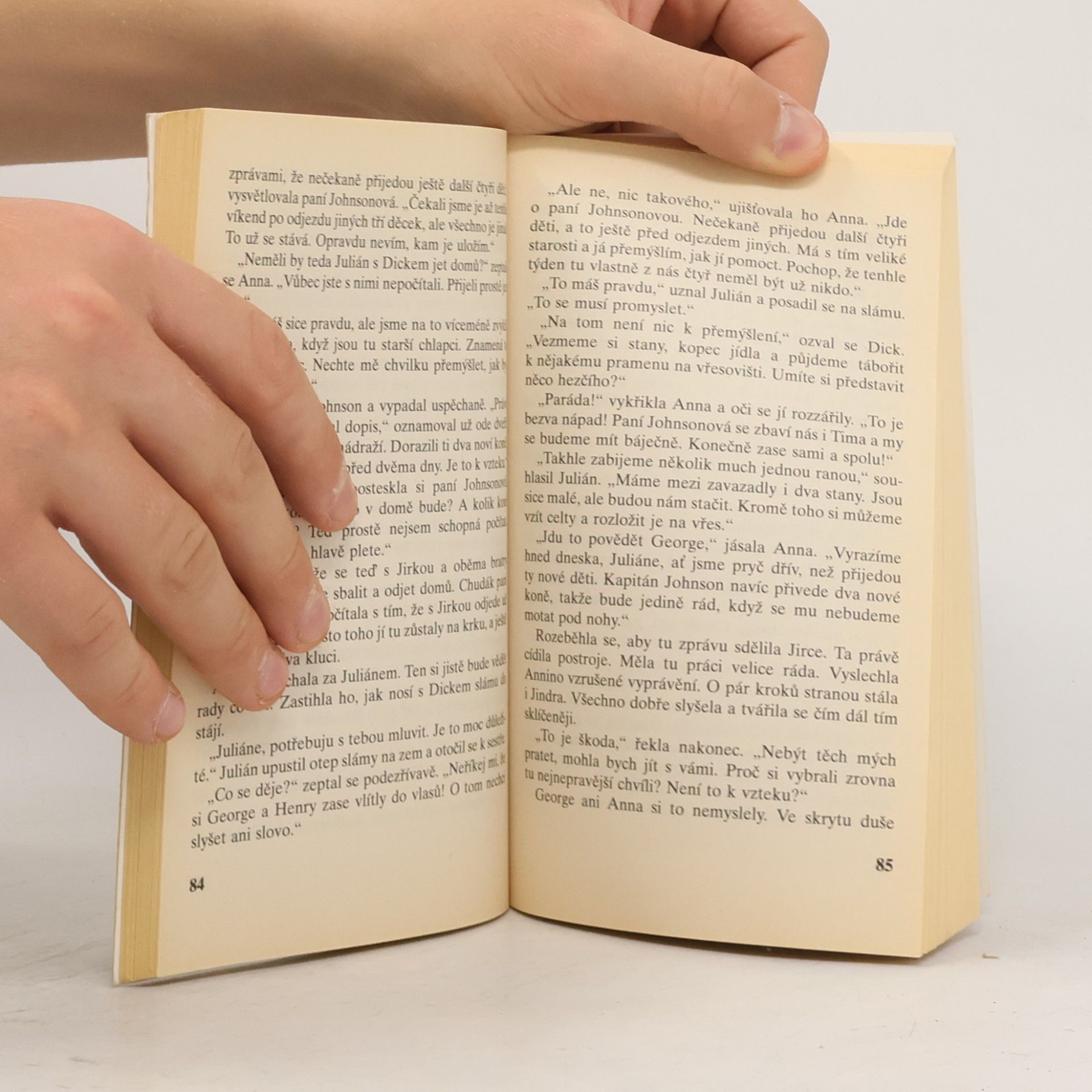 Enid Blyton Správná pětka - Pětka na Tajemných blatech
