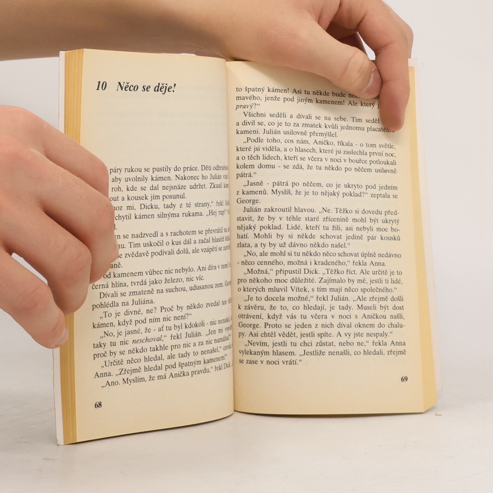 Enid Blyton Správná pětka - Pětka na stopě