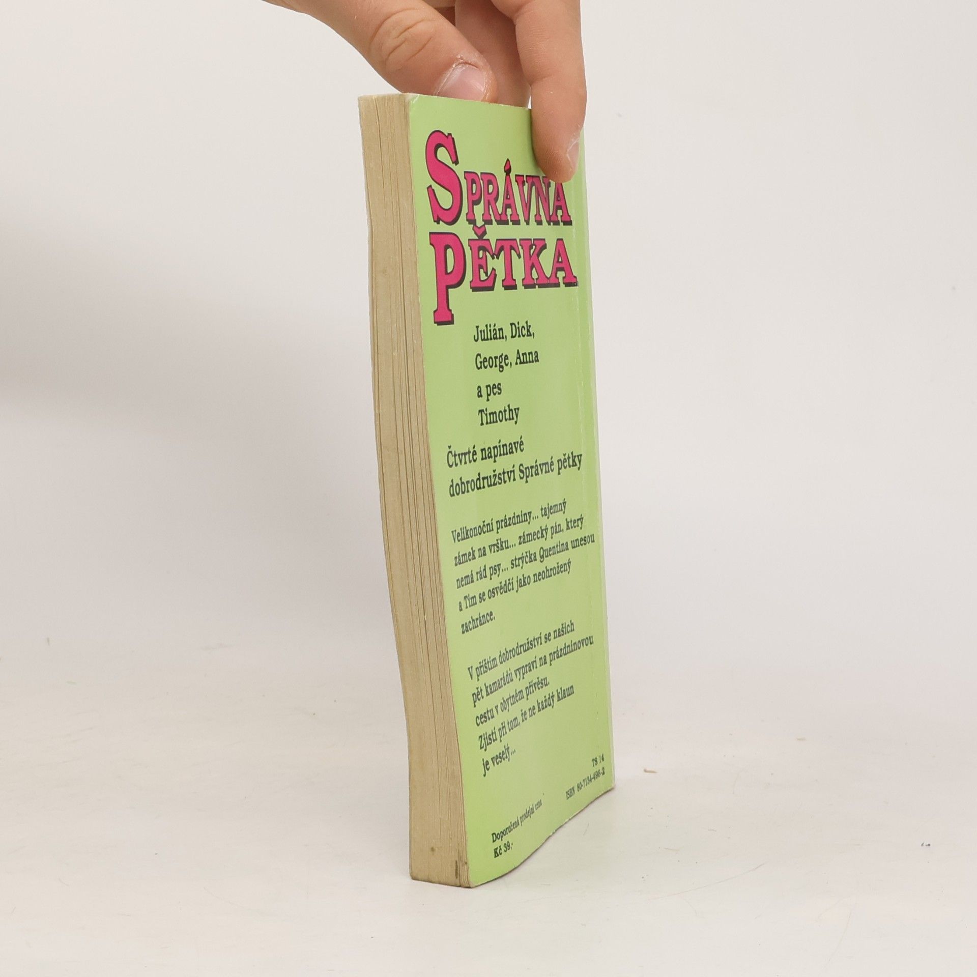 Enid Blyton Správná pětka. Pětka na Pašeráckém vršku