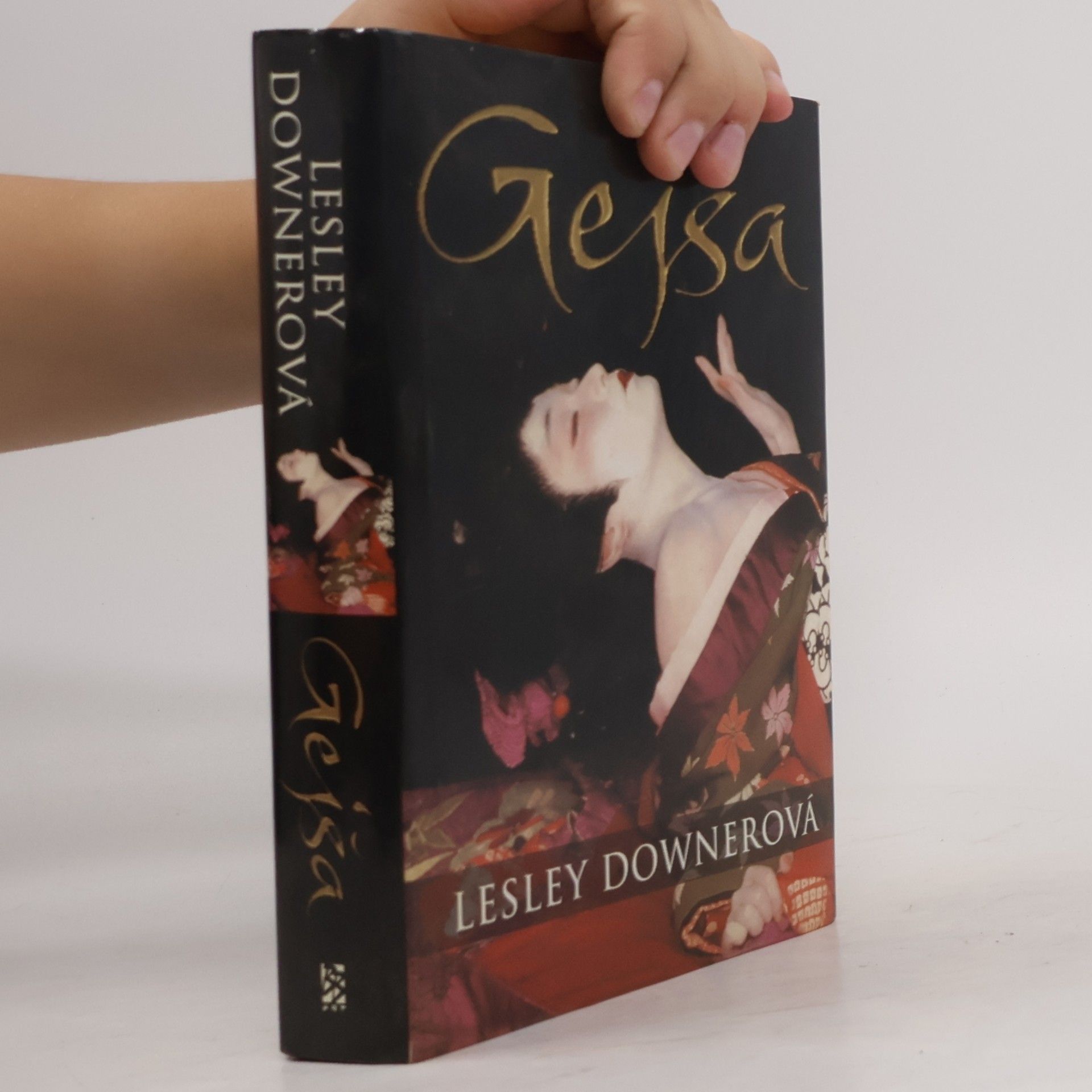 Lesley Downer Gejša