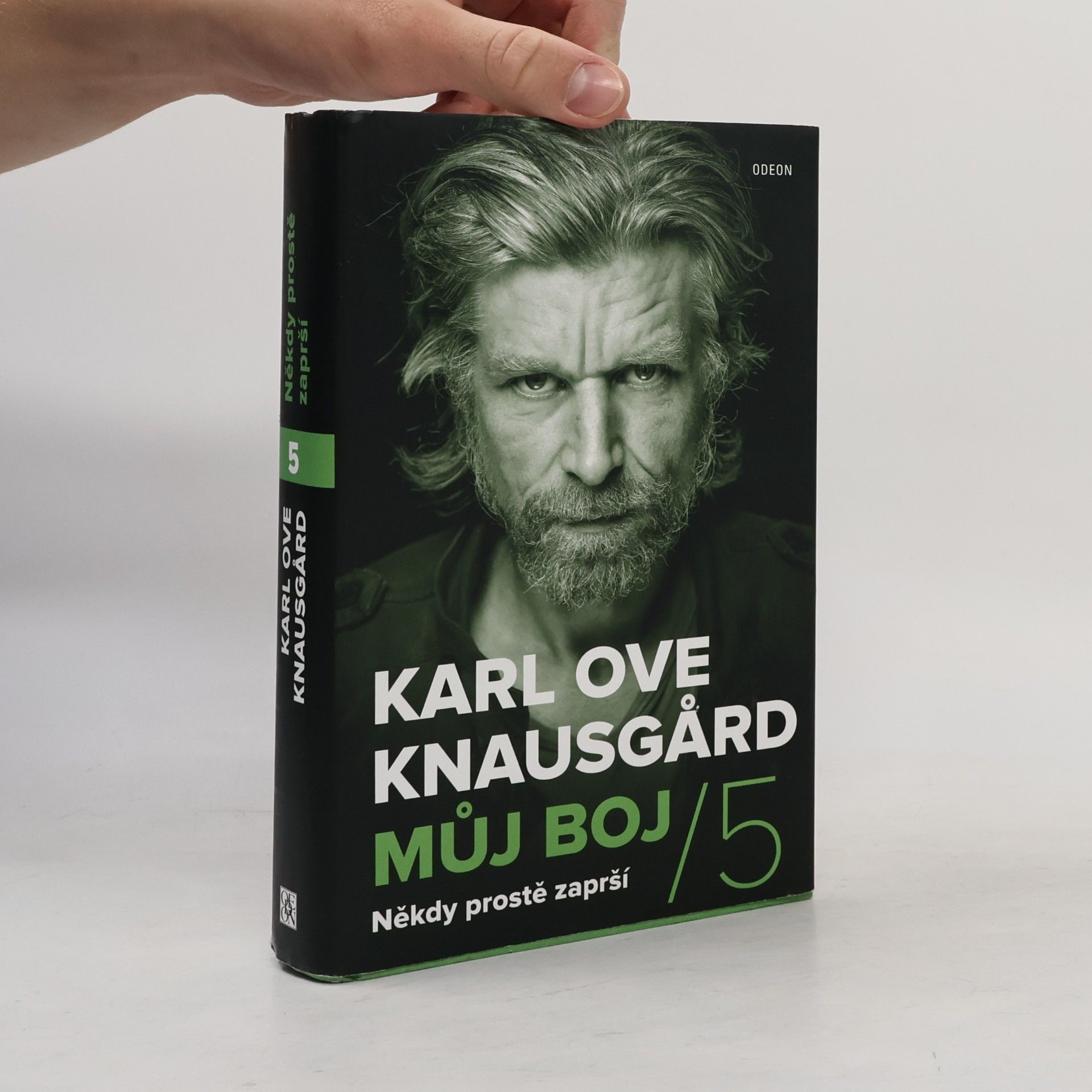 Karl Ove Knausgaard Můj boj 5. Někdy prostě zaprší