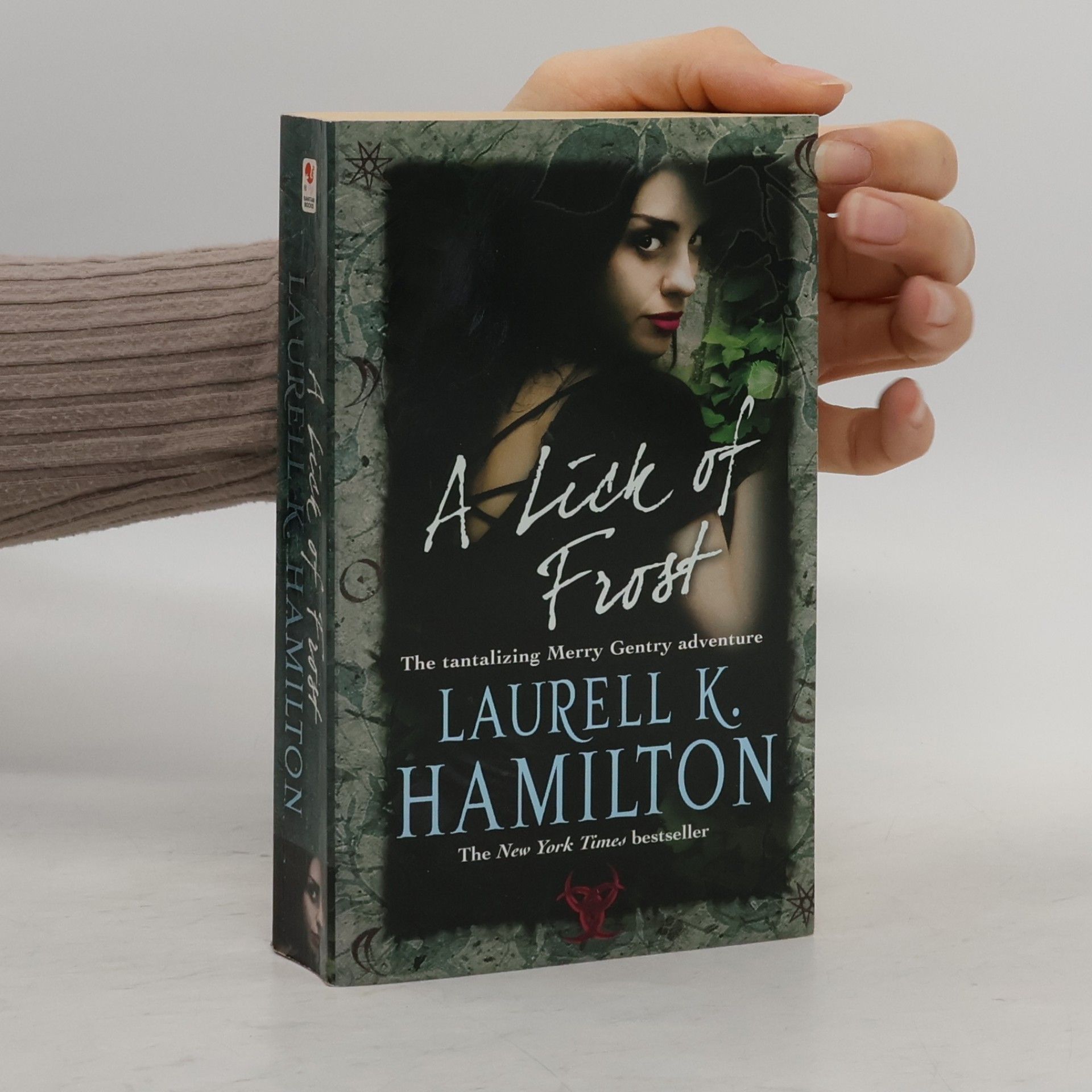Laurell Kaye Hamilton A Lick Of Frost