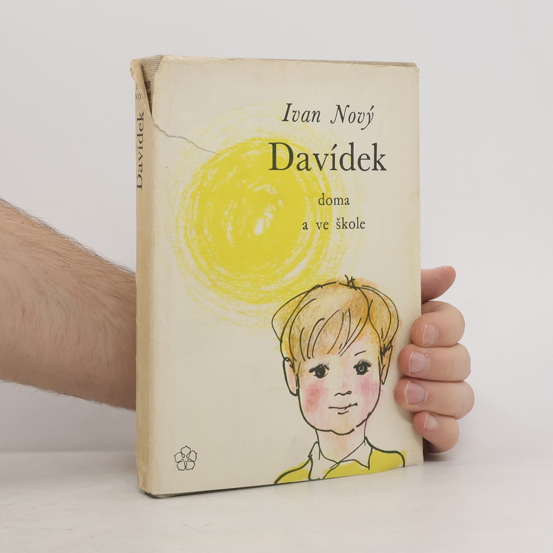Davídek. Doma a ve škole