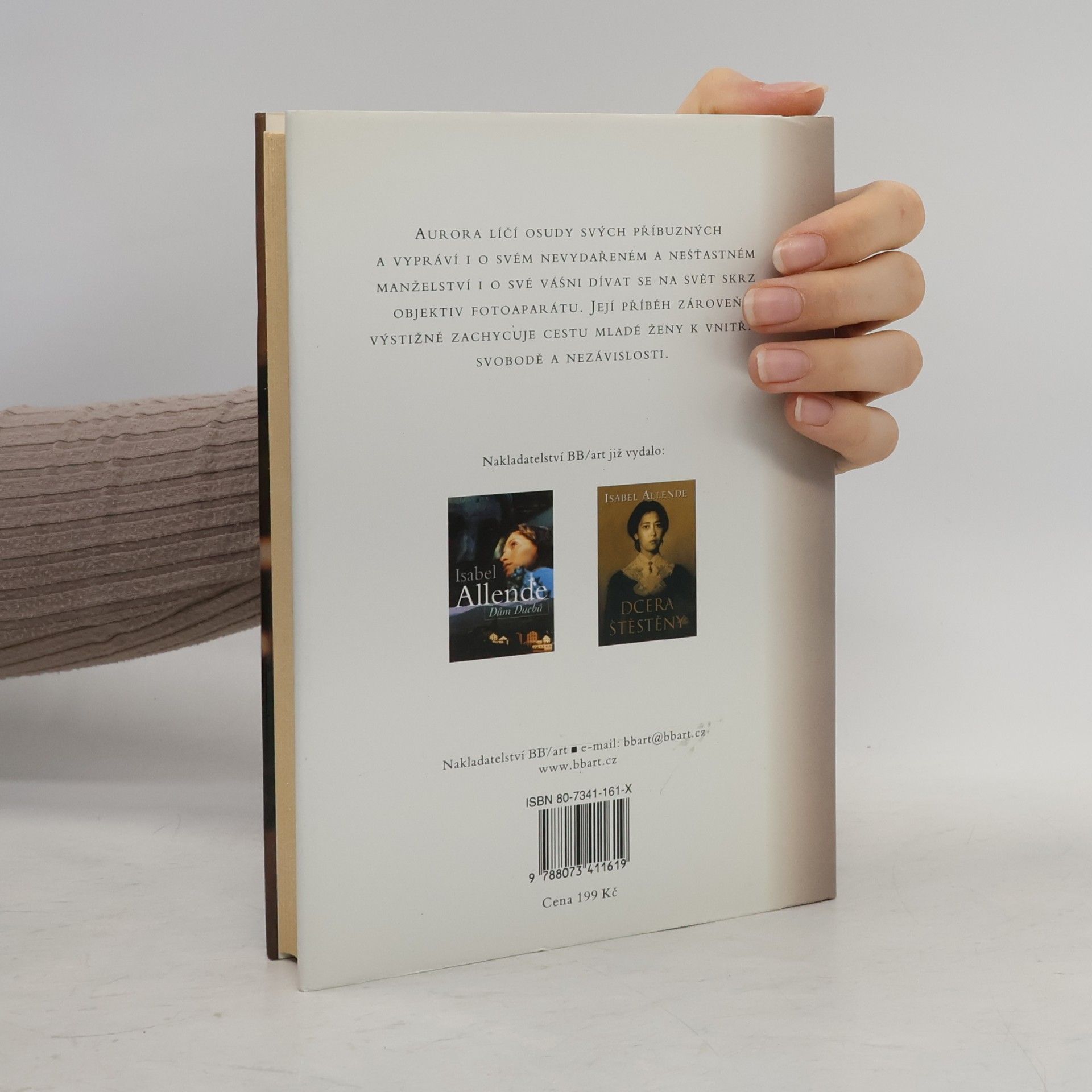 Isabel Allende Llona Sépiový portrét