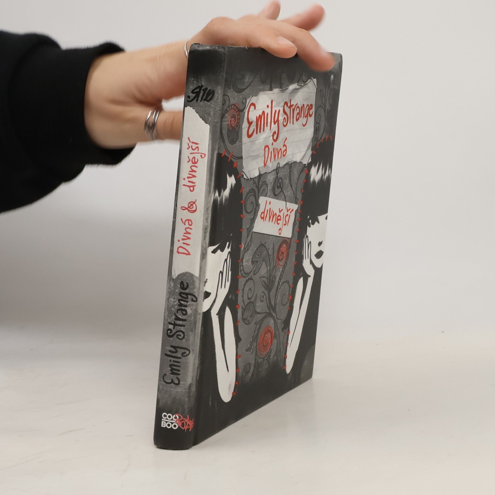 Robert Reger Emily Strange - Divná a divnější