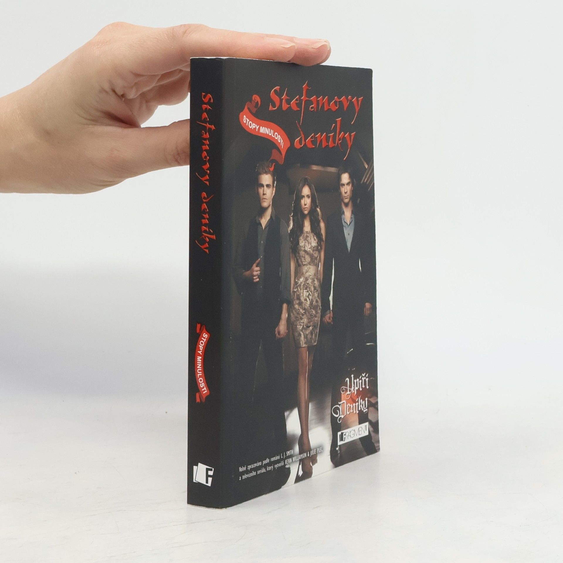 L. J. Smithová  Stefanovy deníky. Stopy minulosti