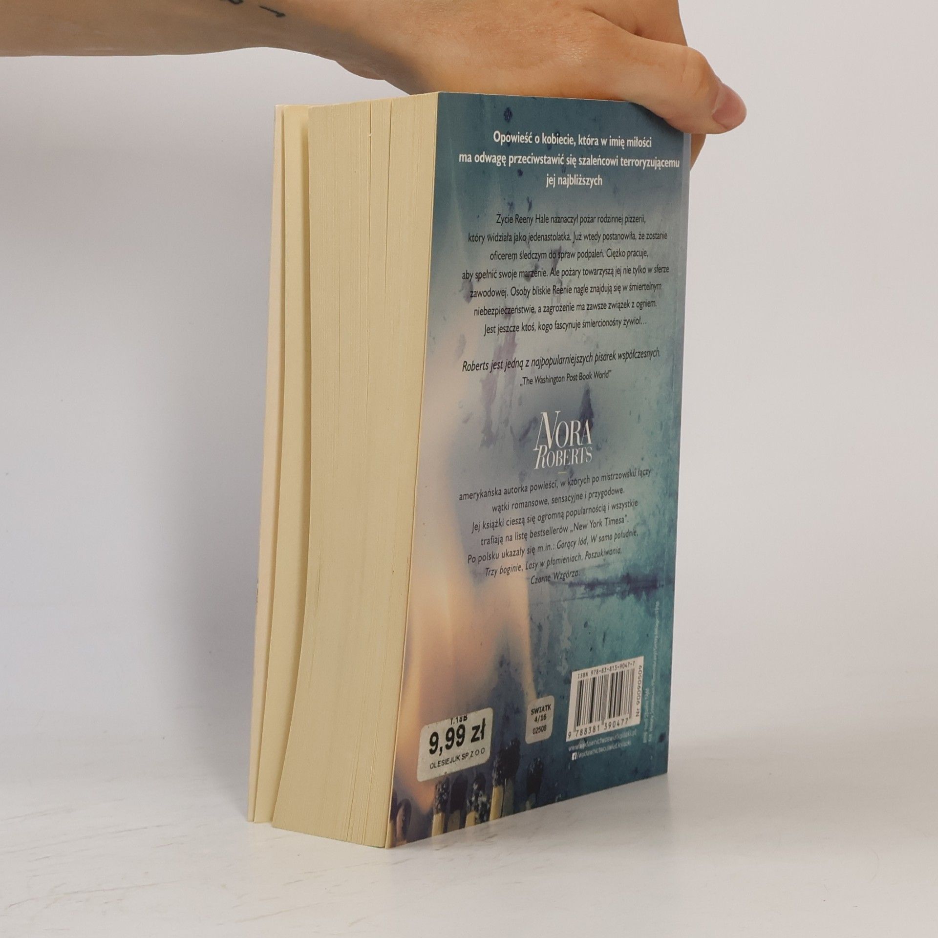 Nora Roberts Błękitny dym