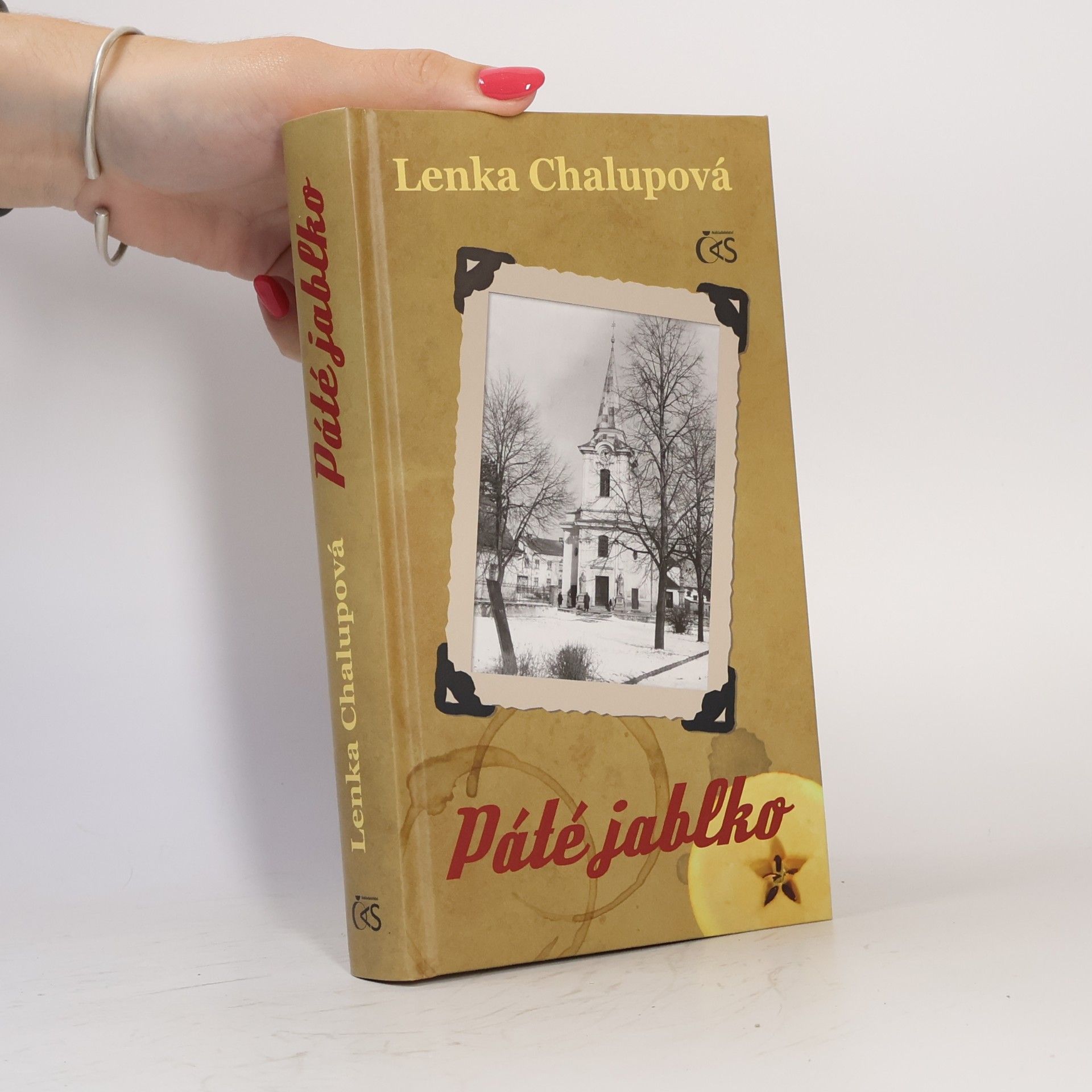 Lenka Chalupová Páté jablko