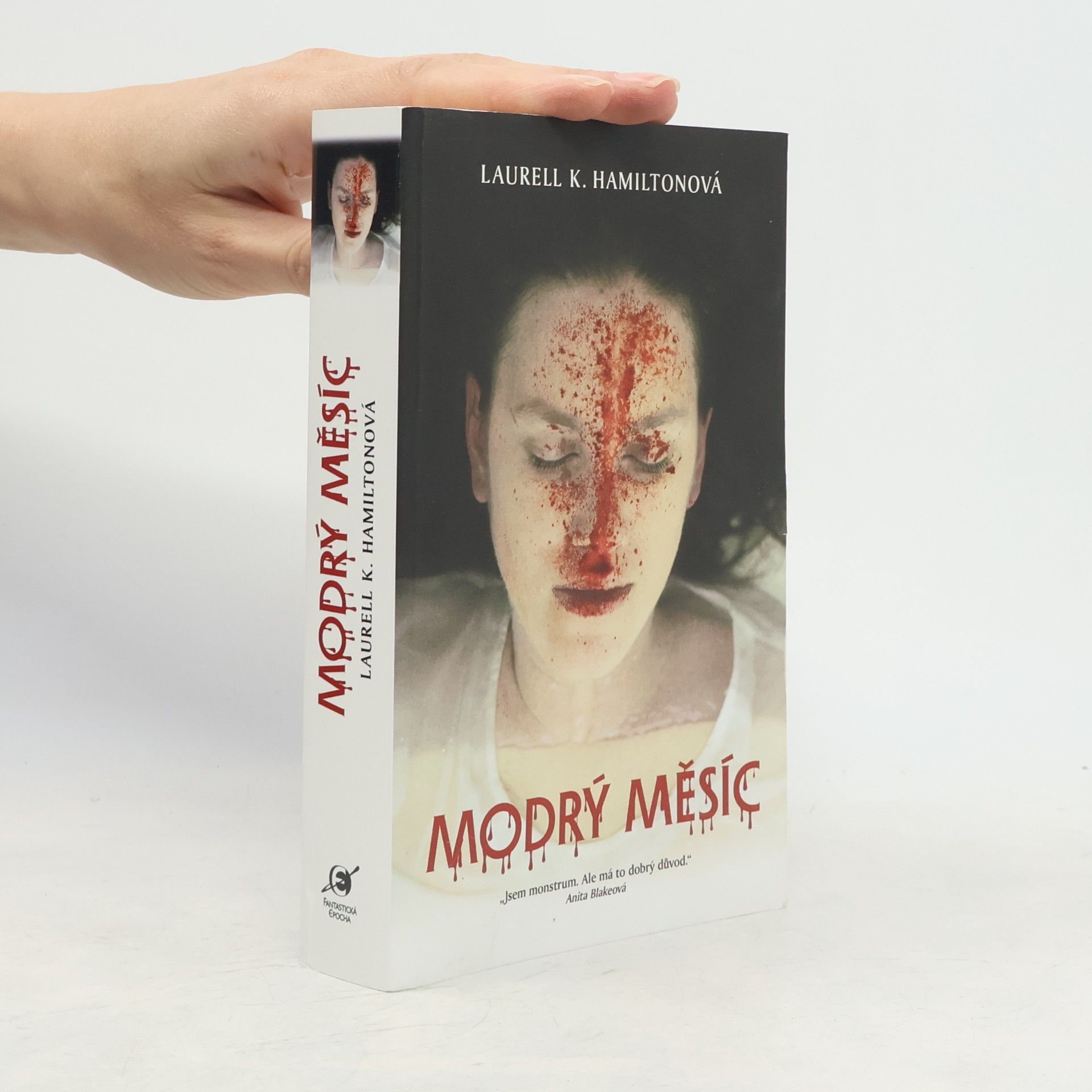 Laurell Kaye Hamilton Modrý měsíc