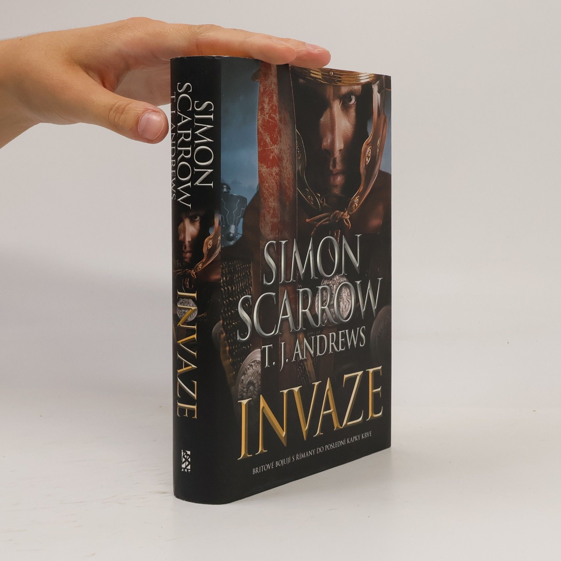 Simon Scarrow Invaze