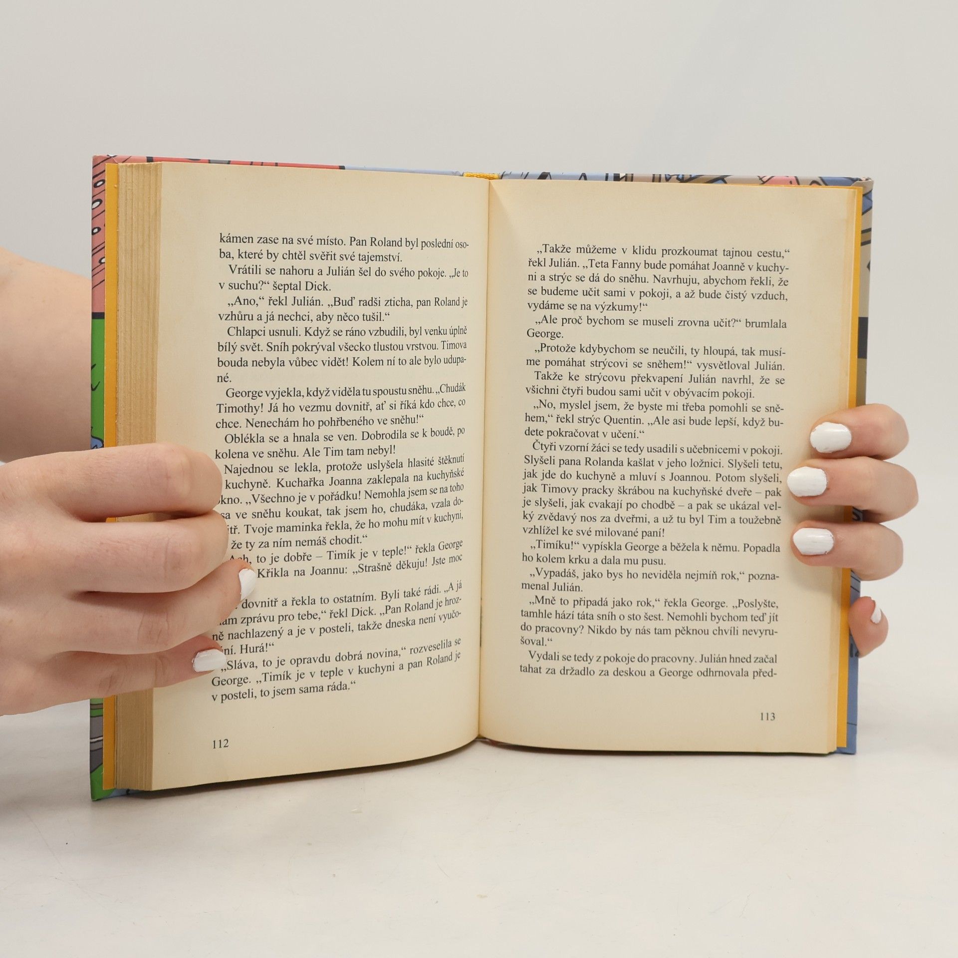 Enid Blyton Správná pětka. Opět v akci