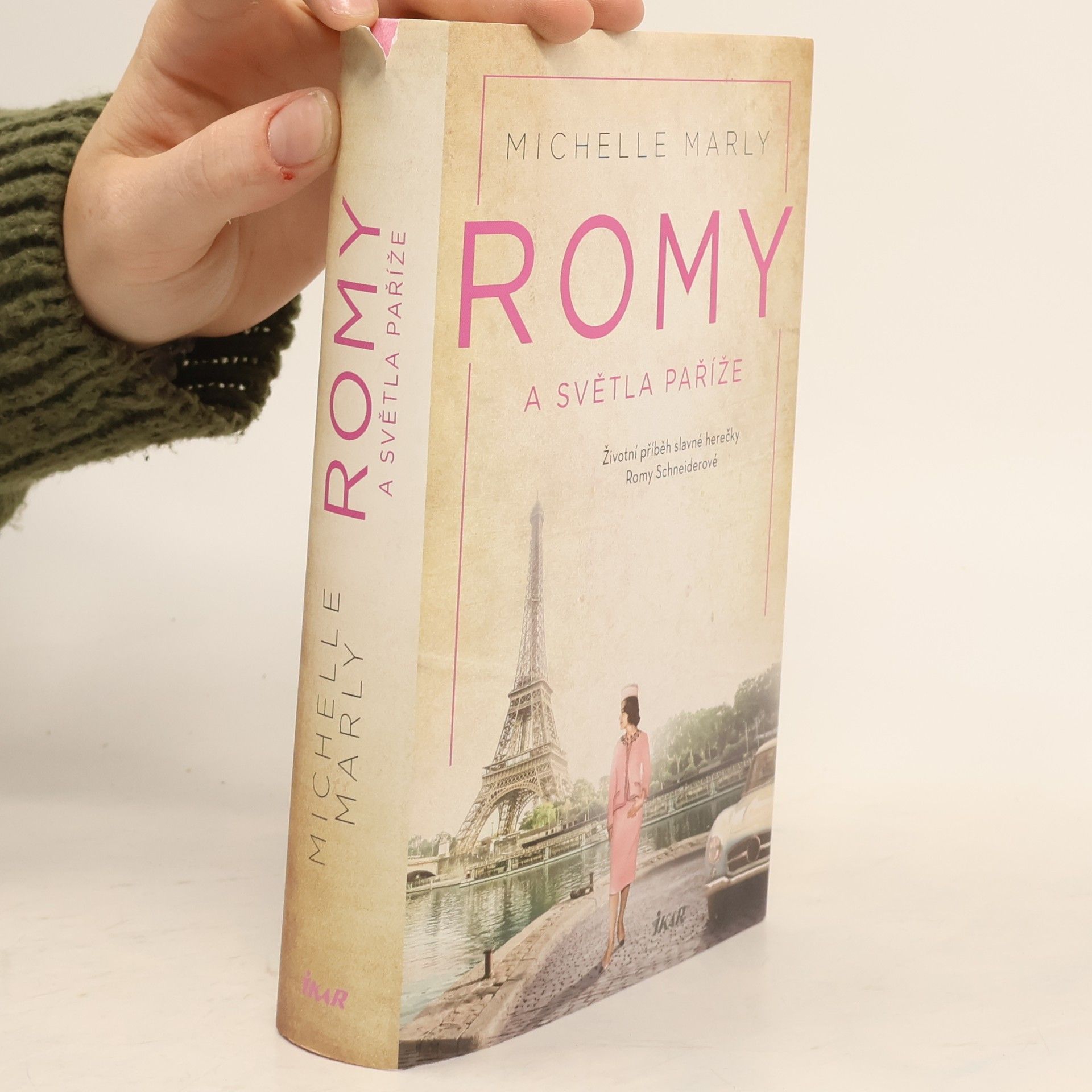 Micaela Jary Romy a světla Paříže