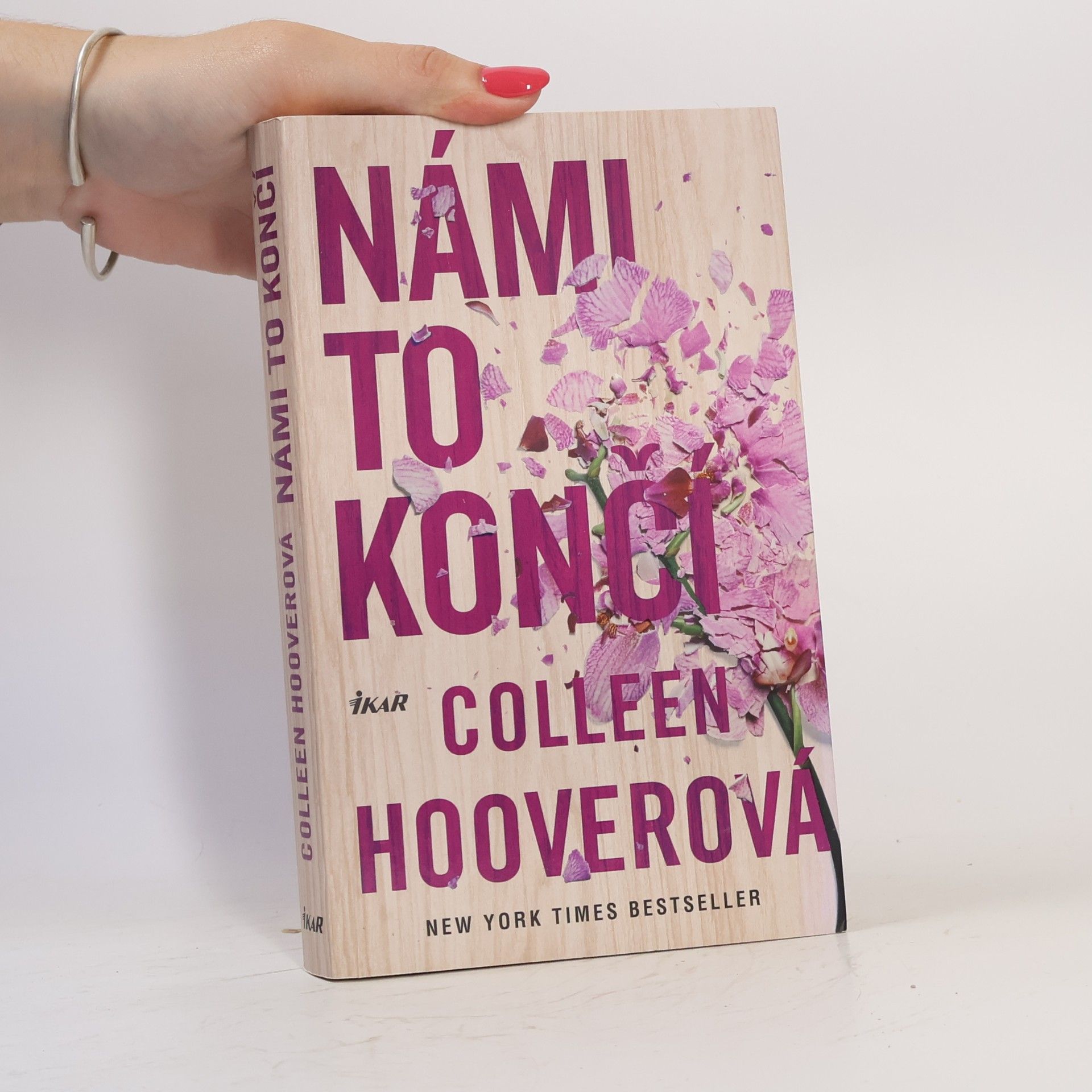 Colleen Hooverová Námi to končí