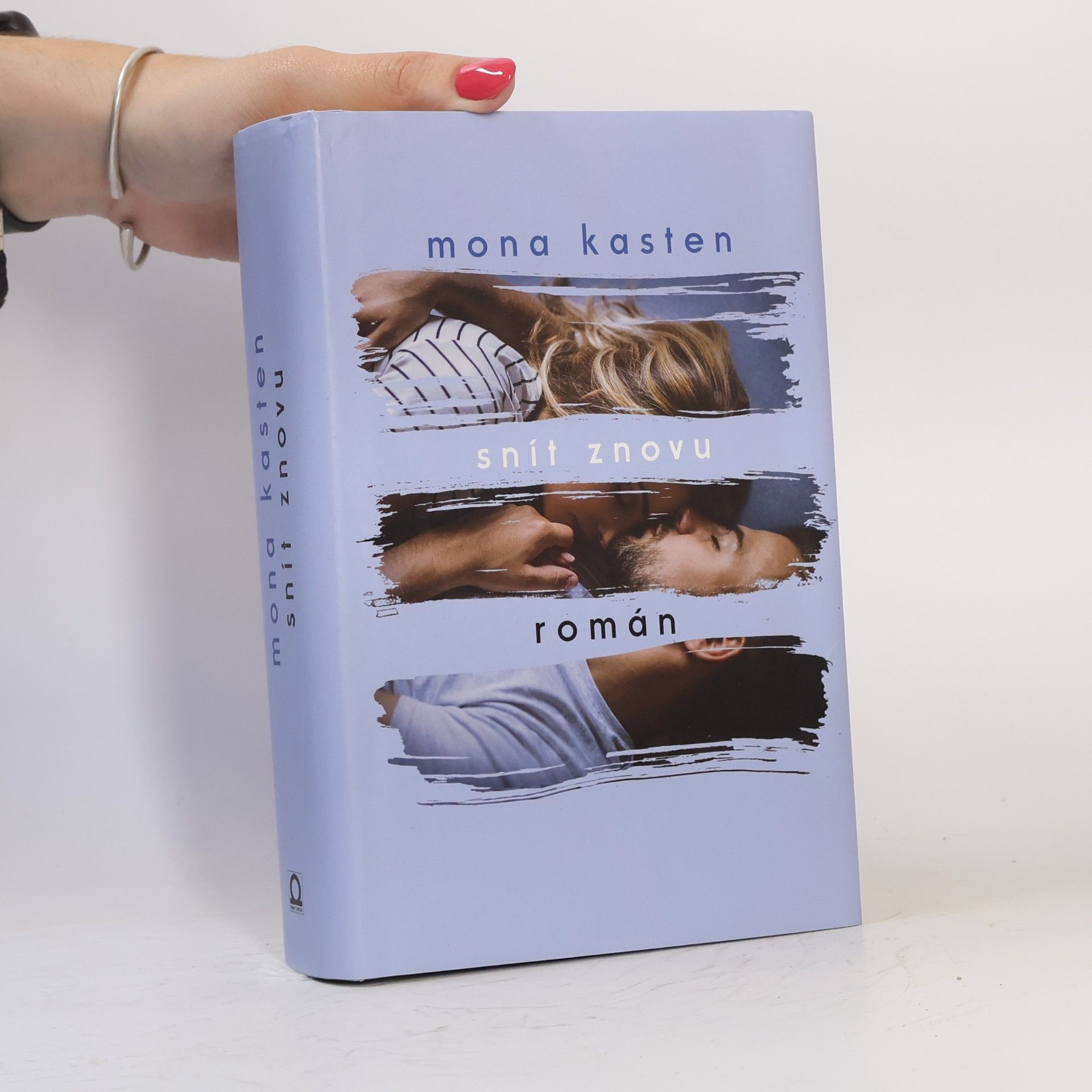 Mona Kasten Snít znovu