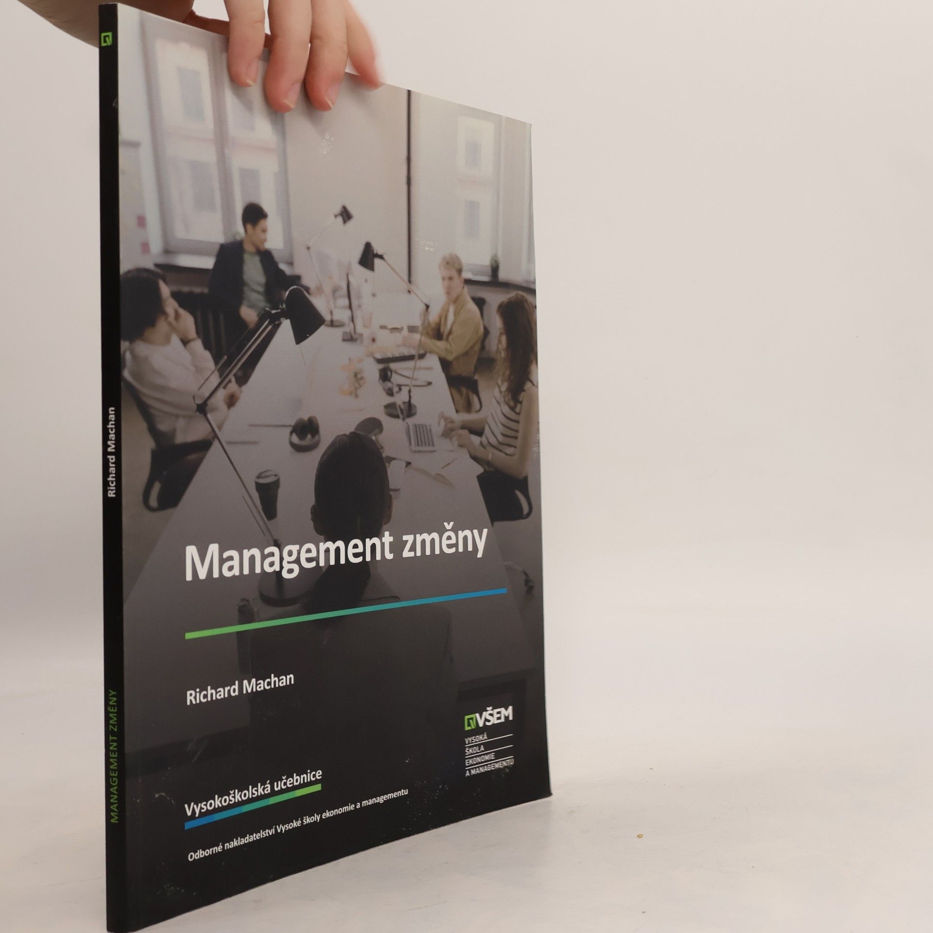 Richard Machan Management změny