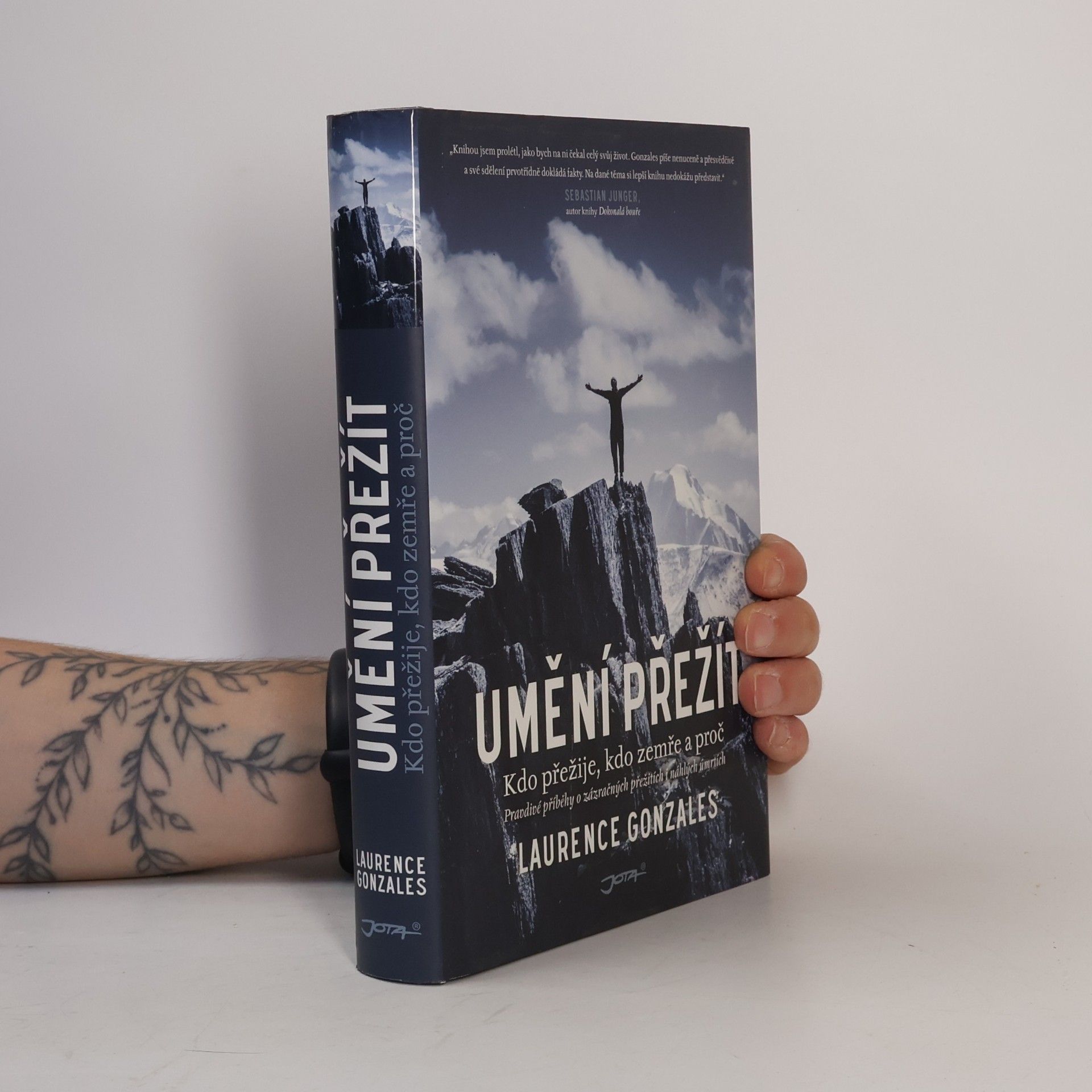 Laurence Gonzales Umění přežít. Kdo přežije, kdo zemře a proč.