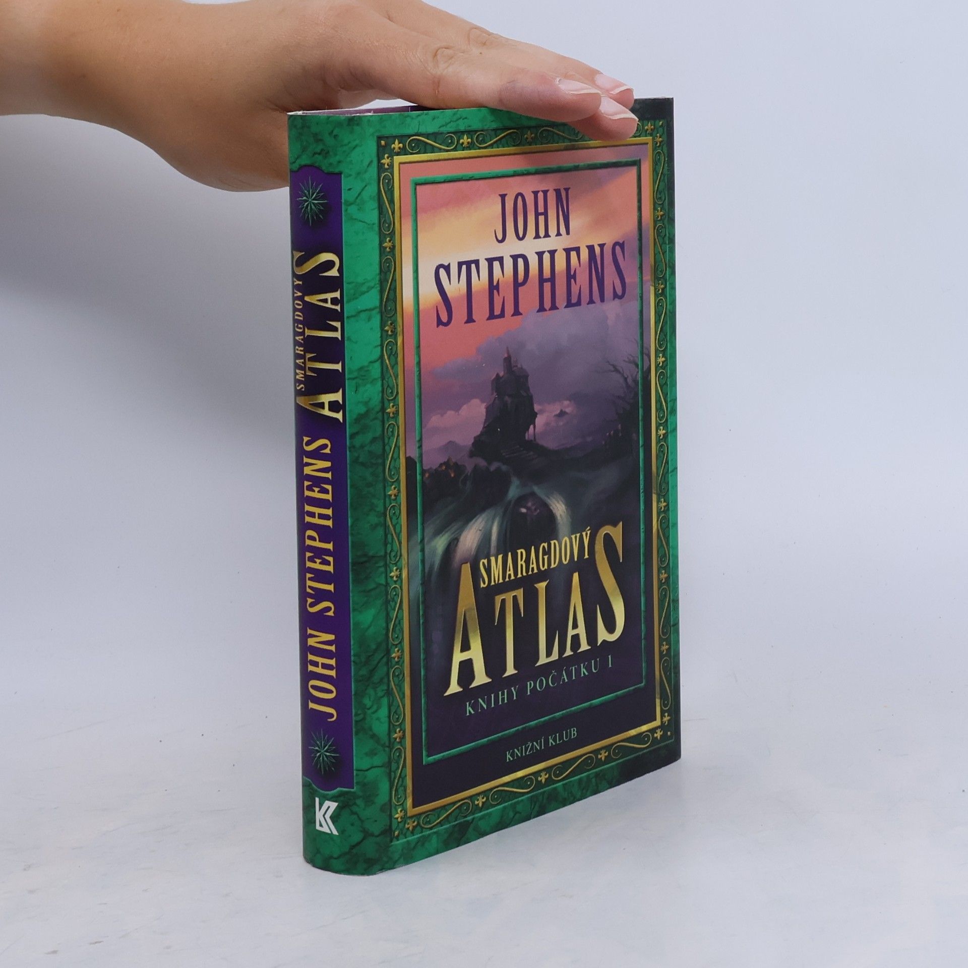 John Stephens Knihy počátku. 1. Smaragdový atlas