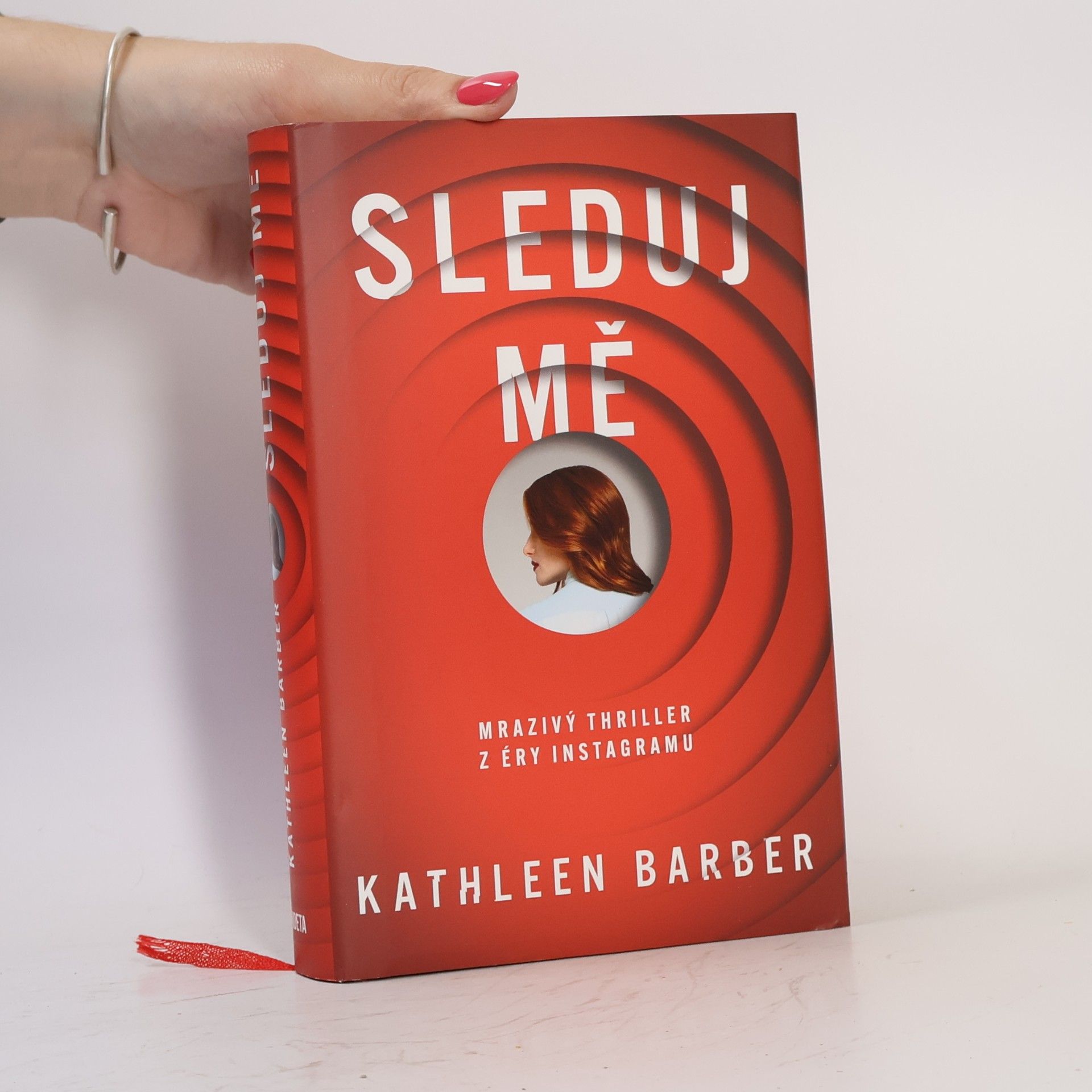 Kathleen Barber Sleduj mě