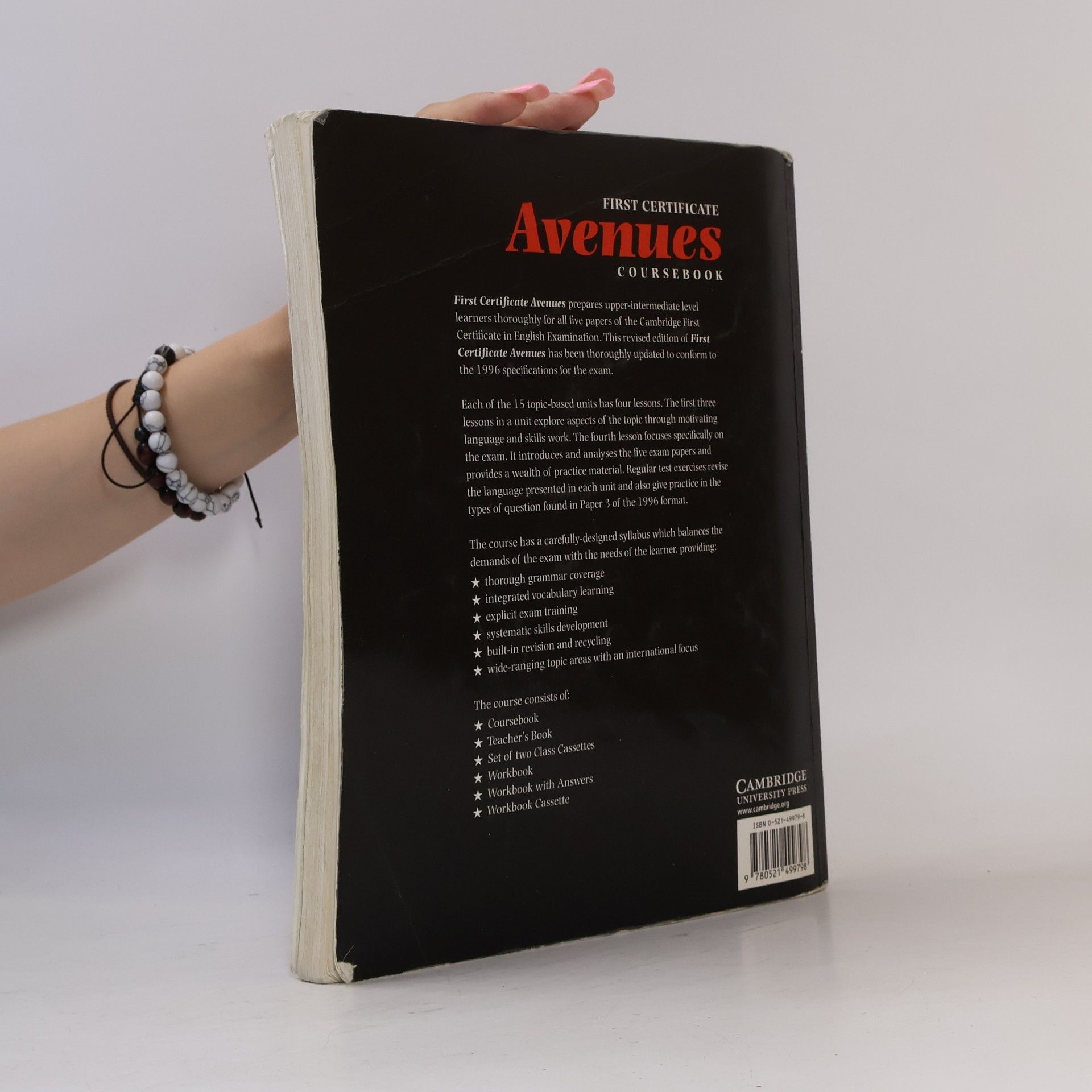 David Foll First Certificate avenues. Coursebook