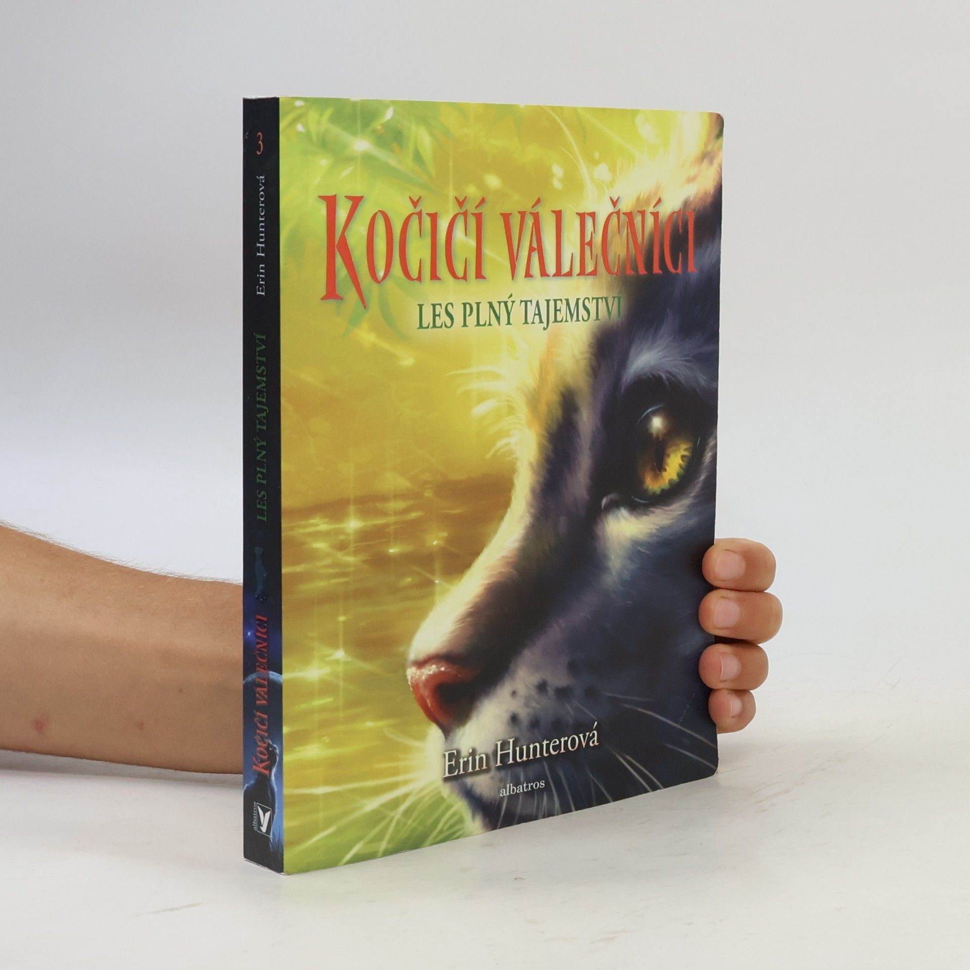 Erin Hunter Les plný tajemství. Kočičí válečníci